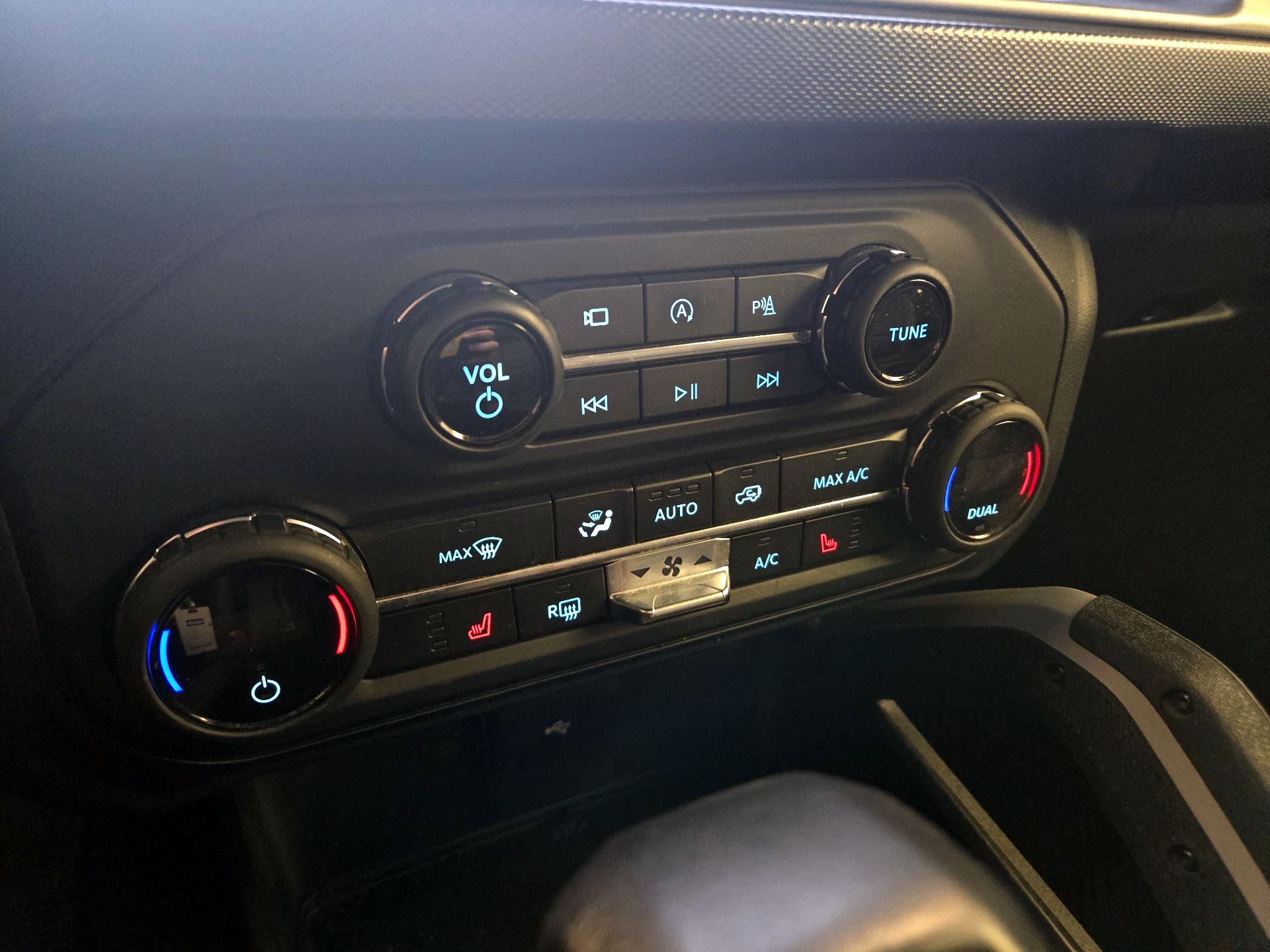 Thumbnail: 2021 Ford Bronco - 17