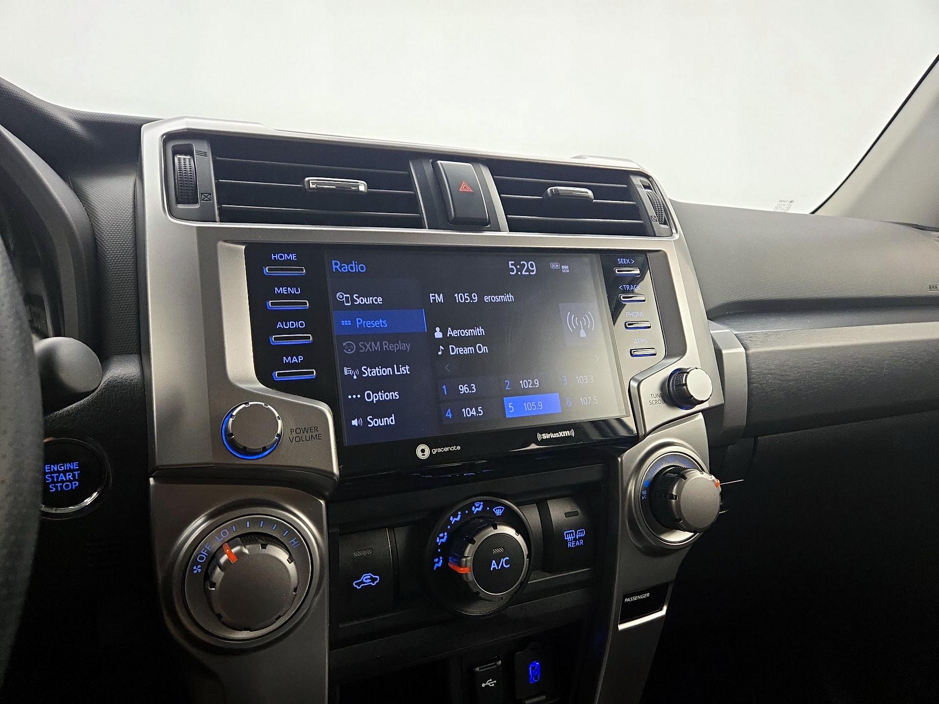 Thumbnail: 2022 Toyota 4Runner - 15