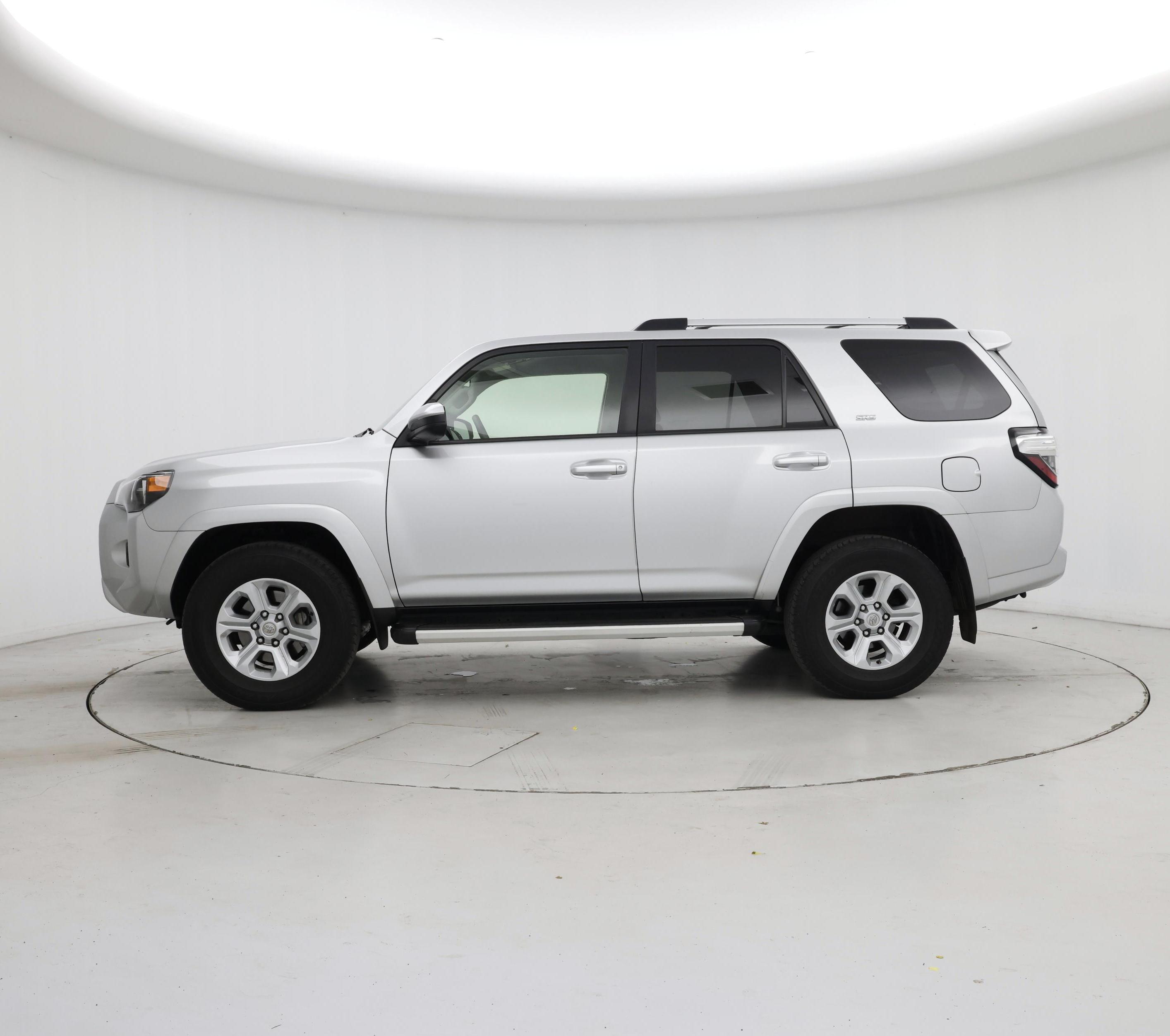 Thumbnail: 2022 Toyota 4Runner - 3