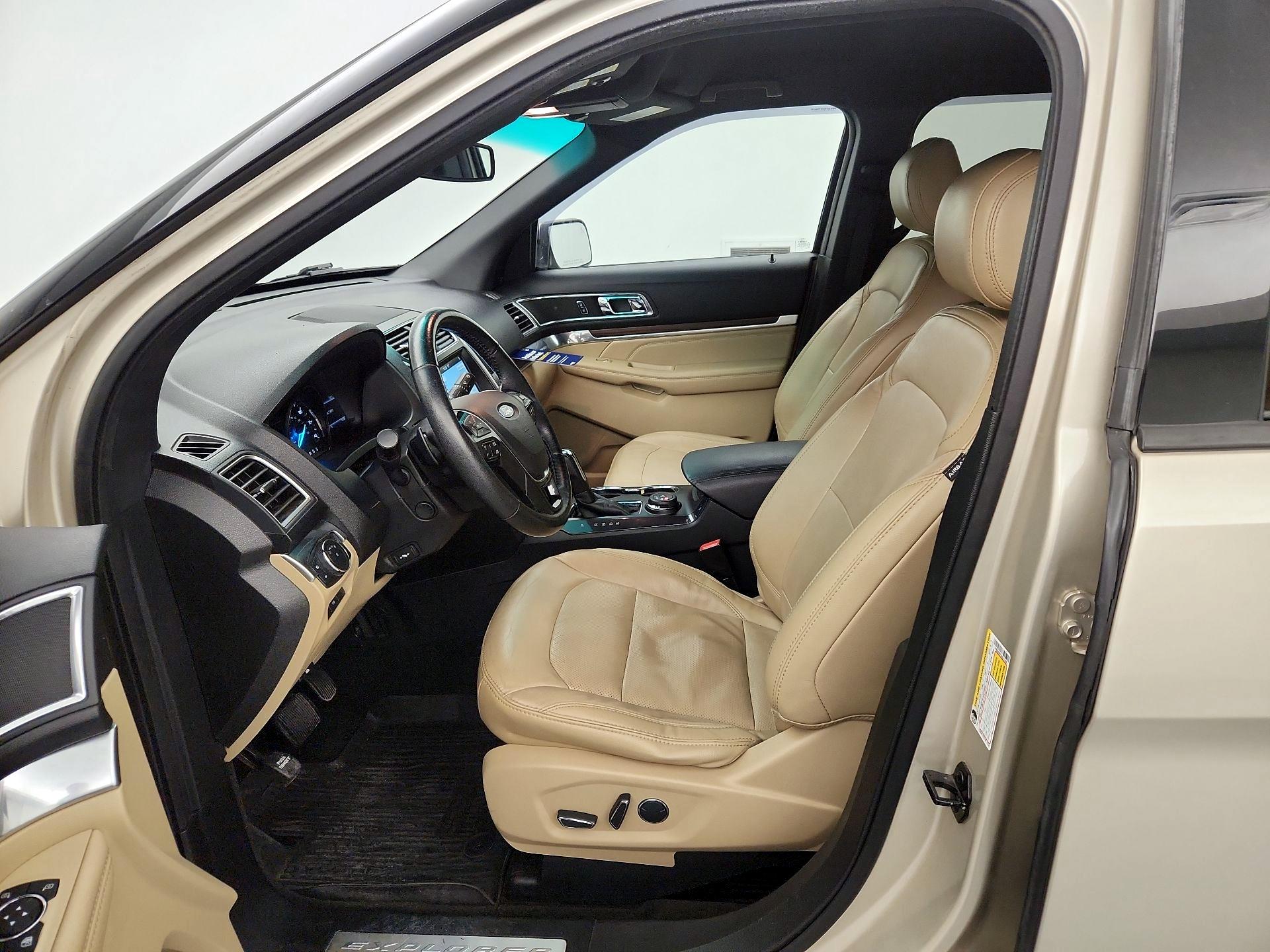 Thumbnail: 2017 Ford Explorer - 11