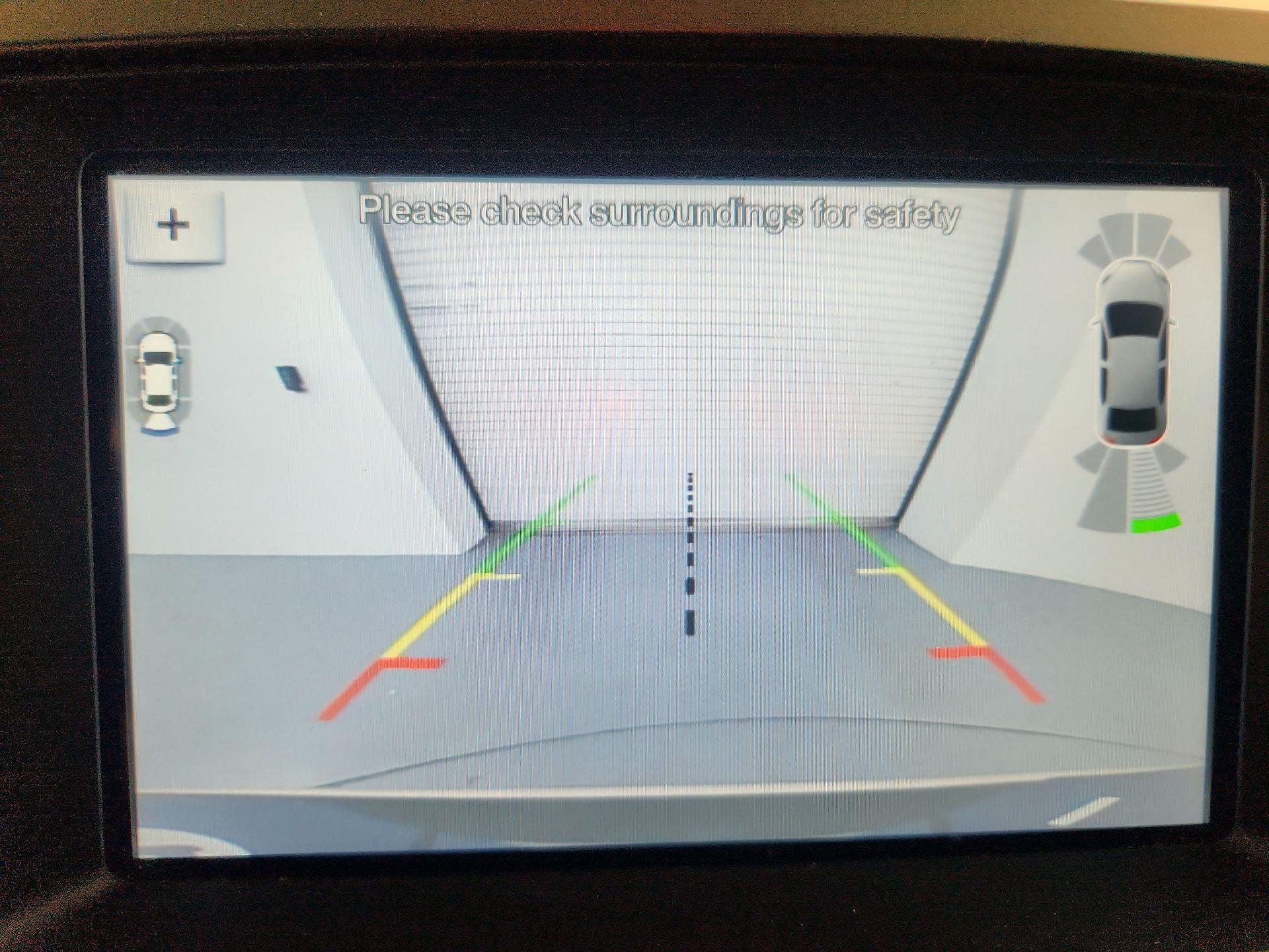 Thumbnail: 2017 Ford Explorer - 14