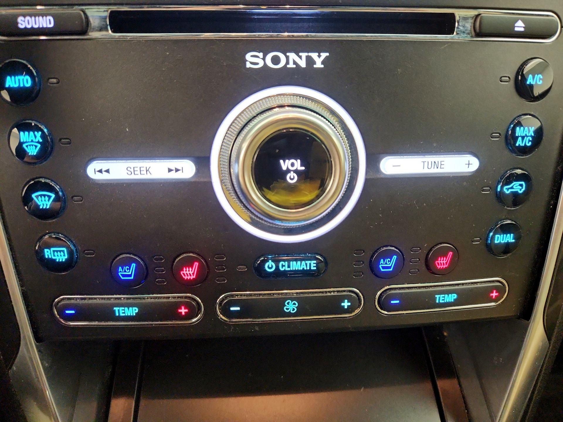 Thumbnail: 2017 Ford Explorer - 16