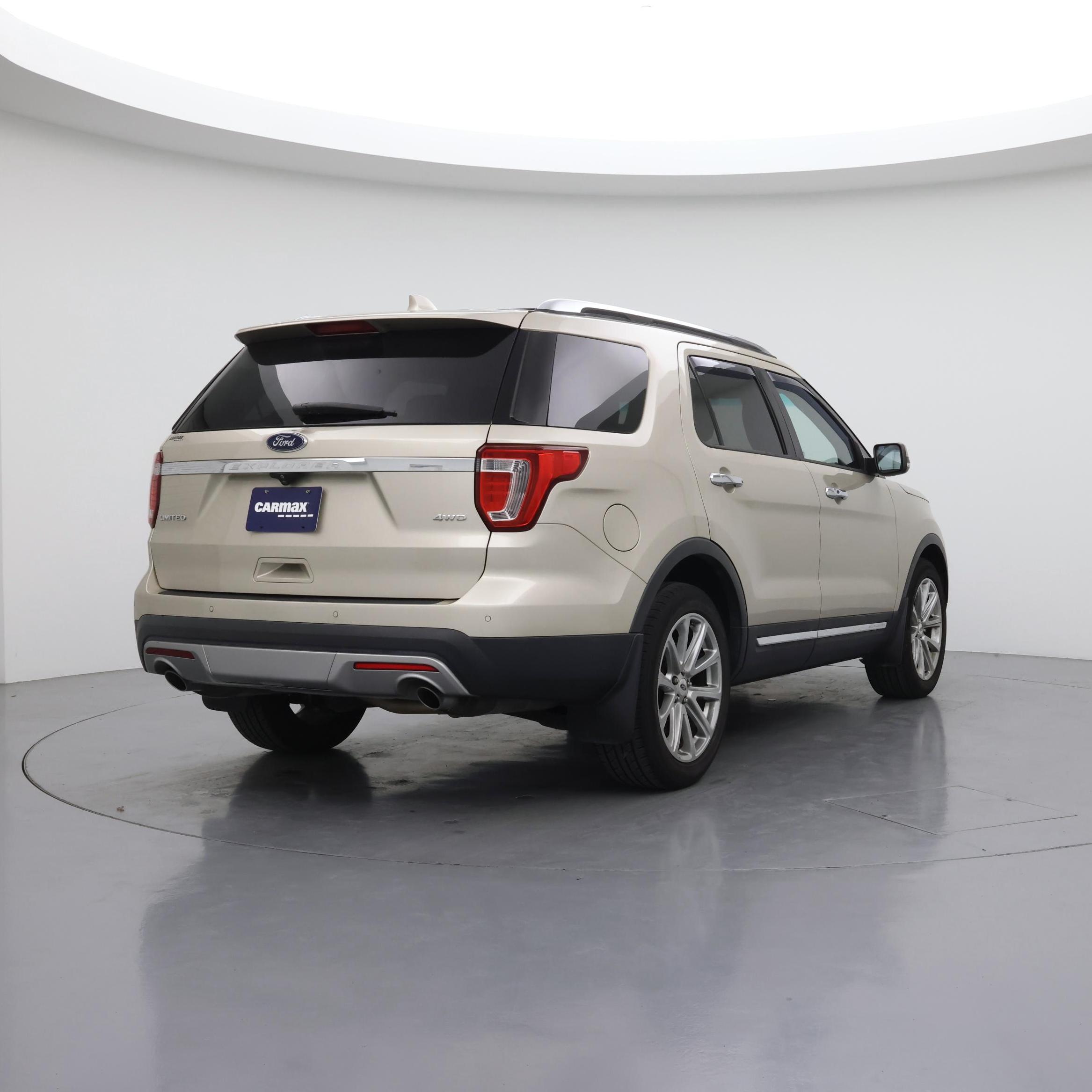 Thumbnail: 2017 Ford Explorer - 8