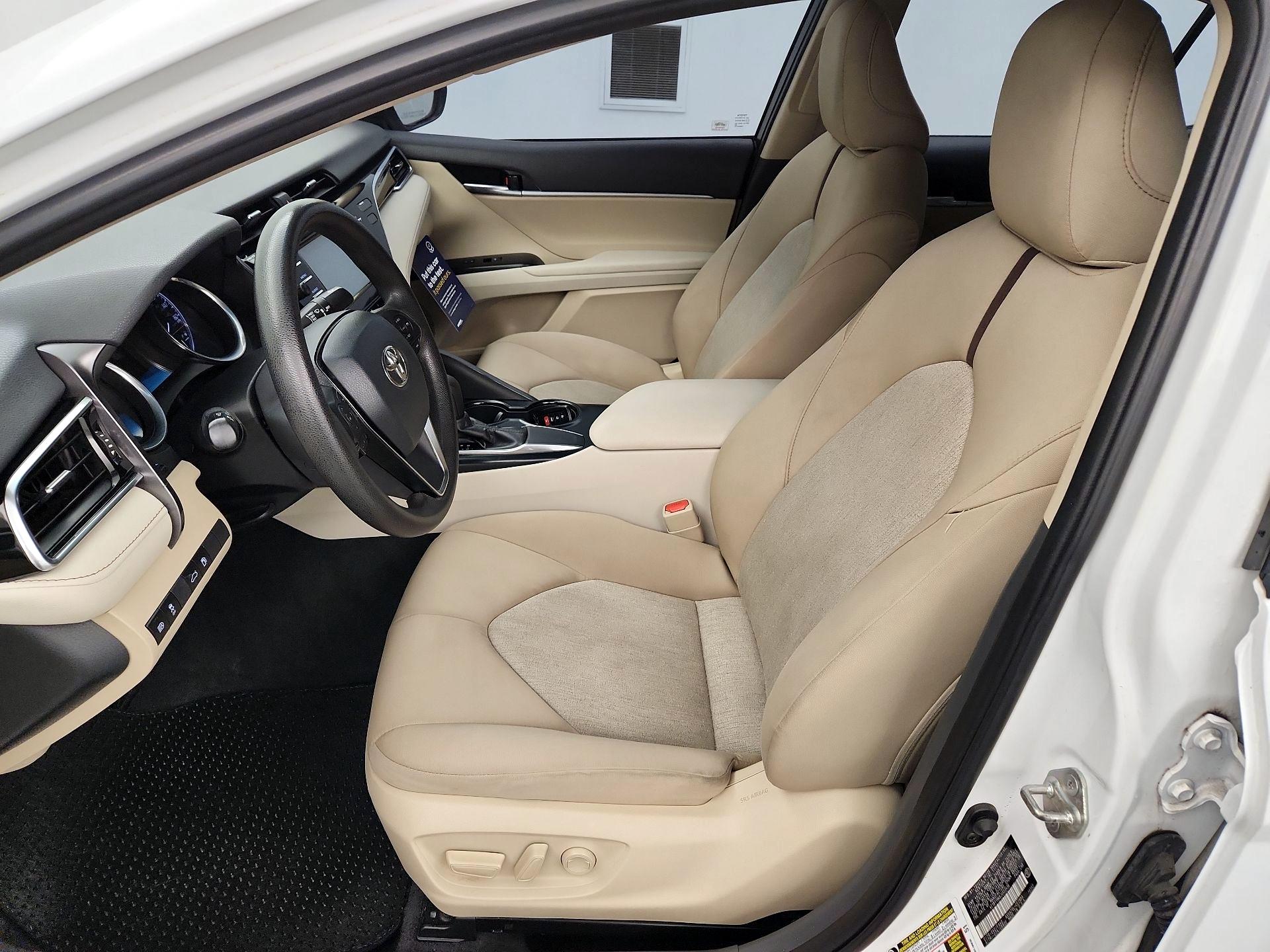 Thumbnail: 2018 Toyota Camry - 11