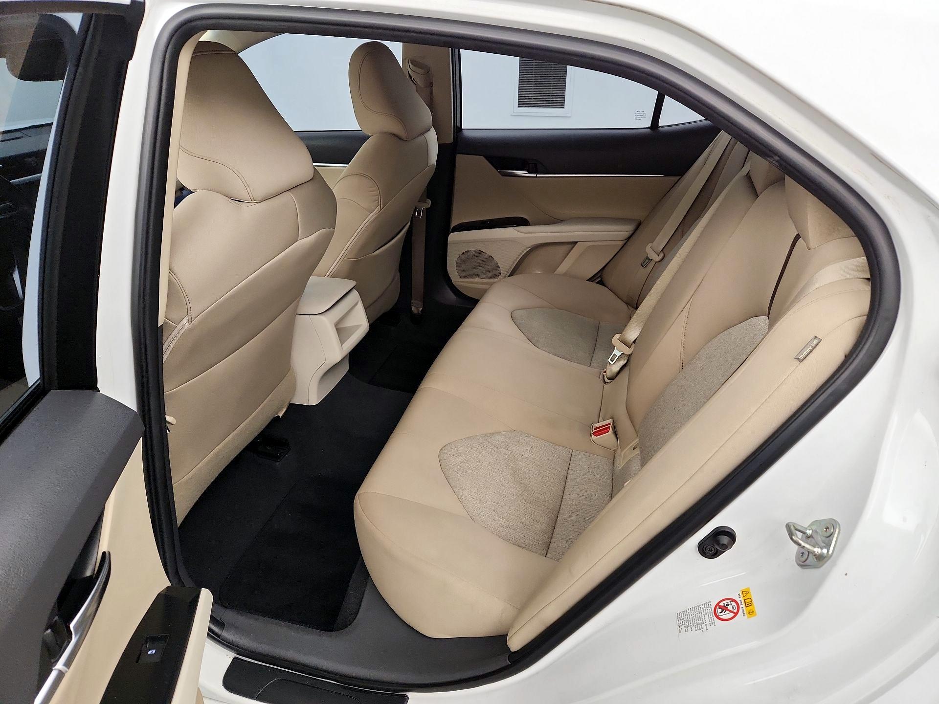 Thumbnail: 2018 Toyota Camry - 19