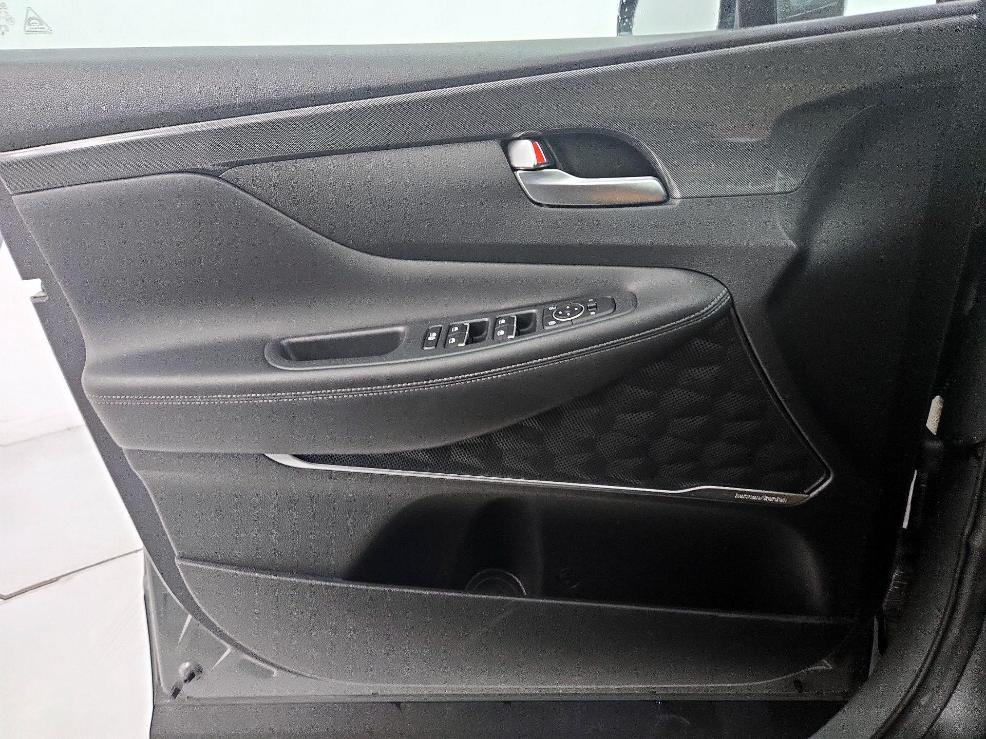 Thumbnail: 2023 Hyundai Santa Fe - 12