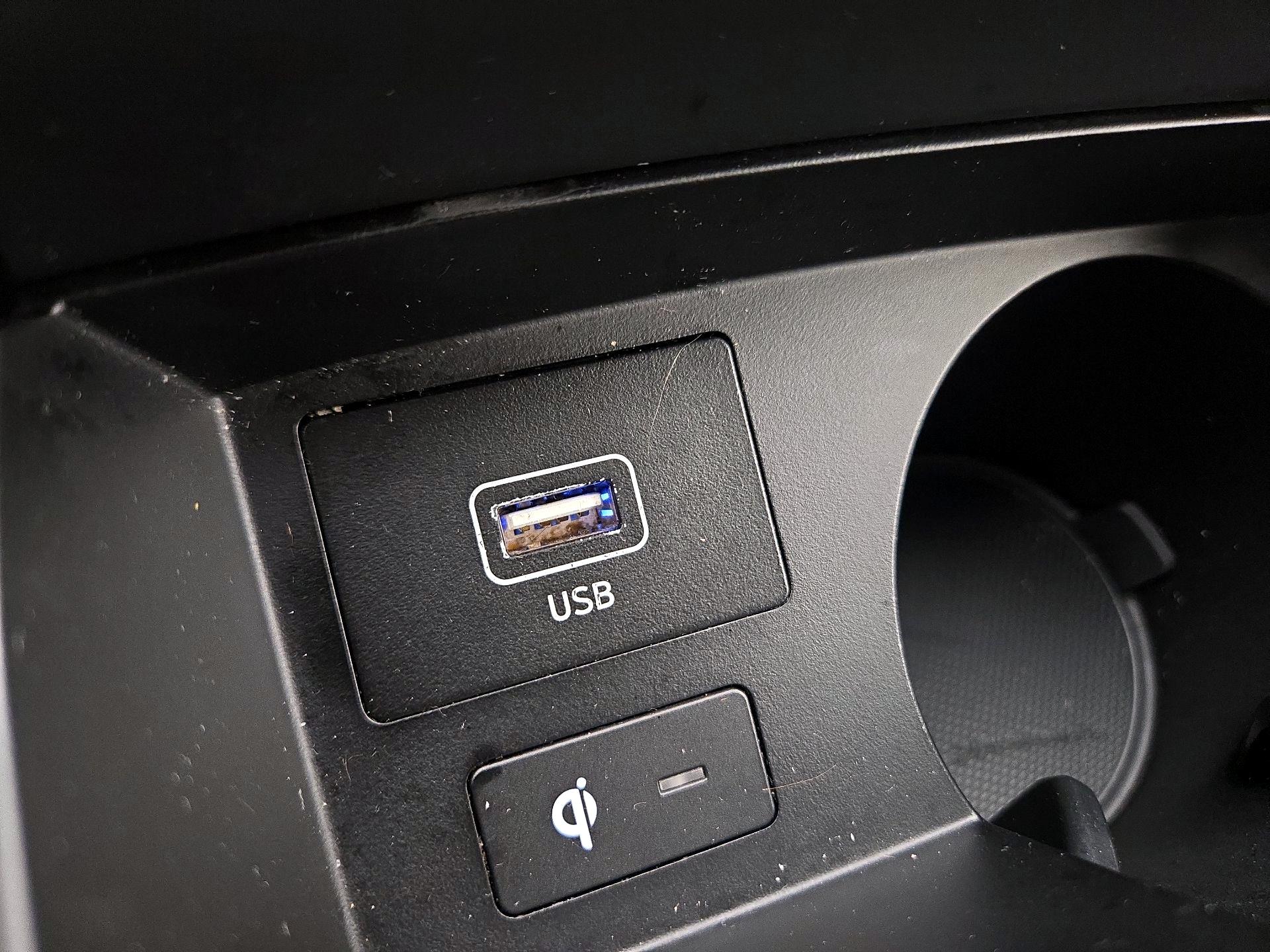 Thumbnail: 2023 Hyundai Santa Fe - 19