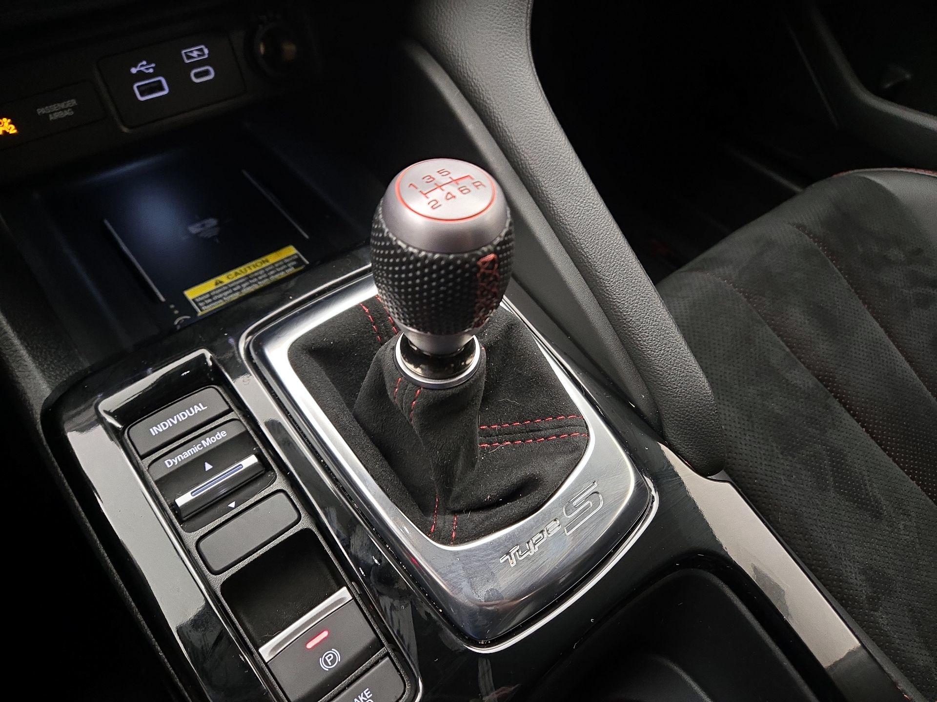 Thumbnail: 2024 Acura Integra - 17