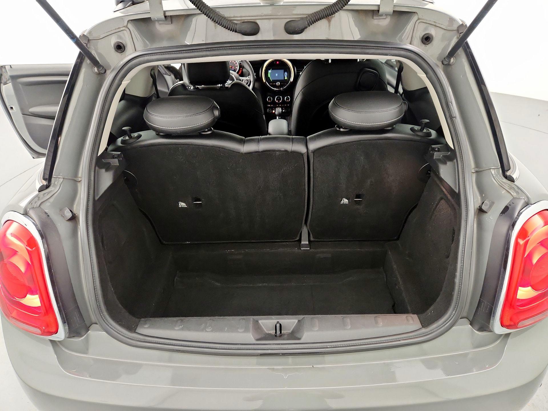 Thumbnail: 2016 MINI Cooper Hardtop - 19