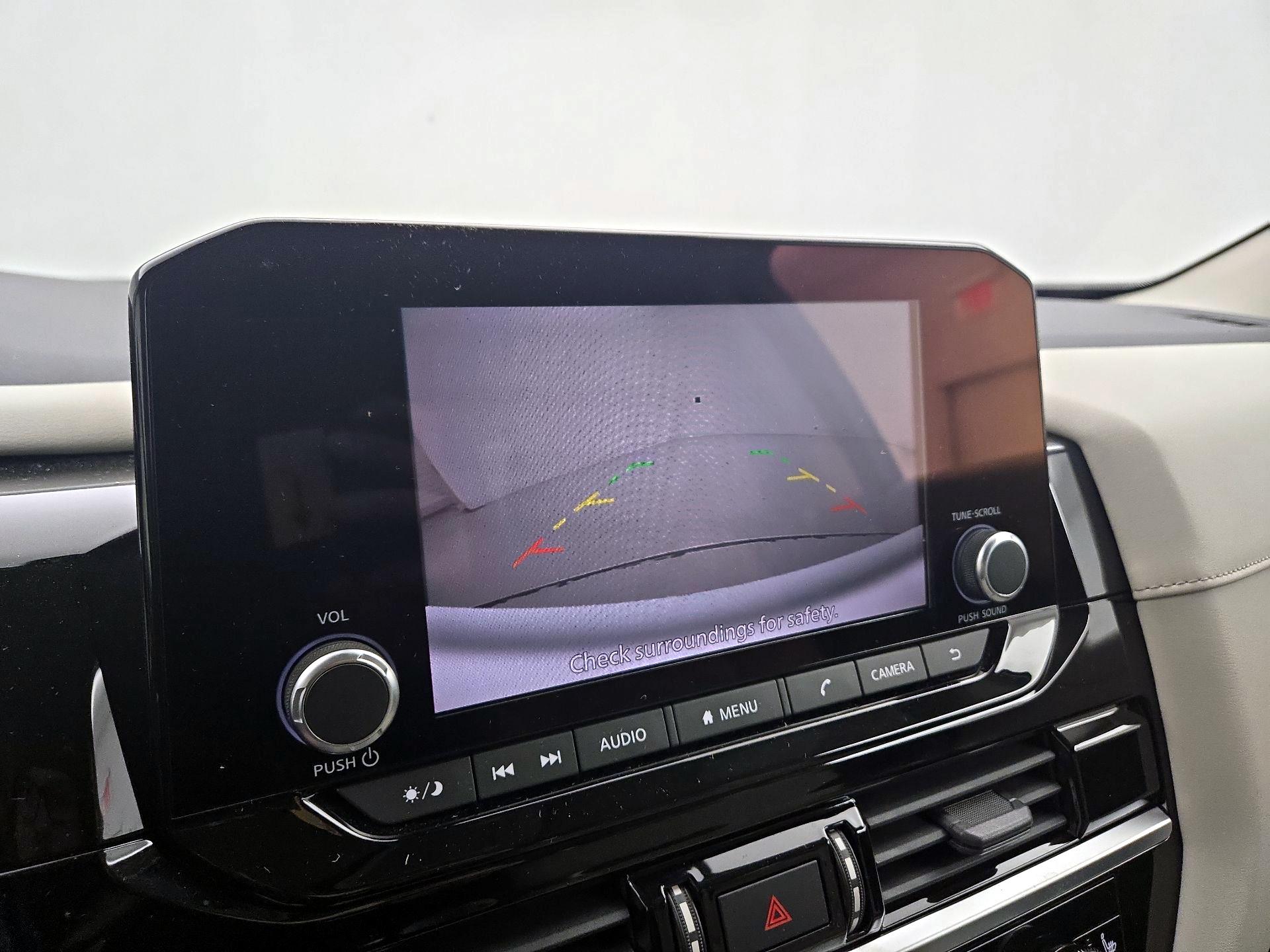 Thumbnail: 2022 Nissan Pathfinder - 14