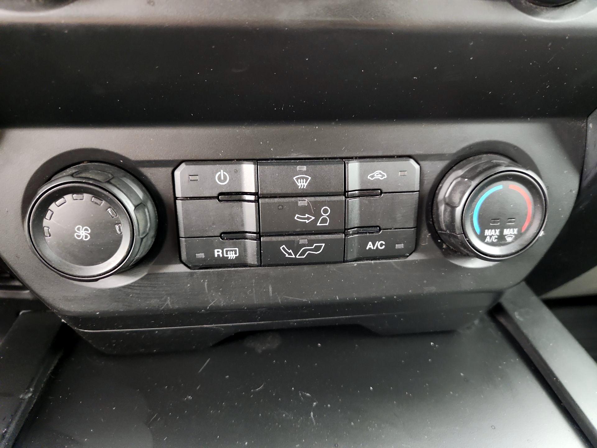 Thumbnail: 2019 Ford F-150 - 16