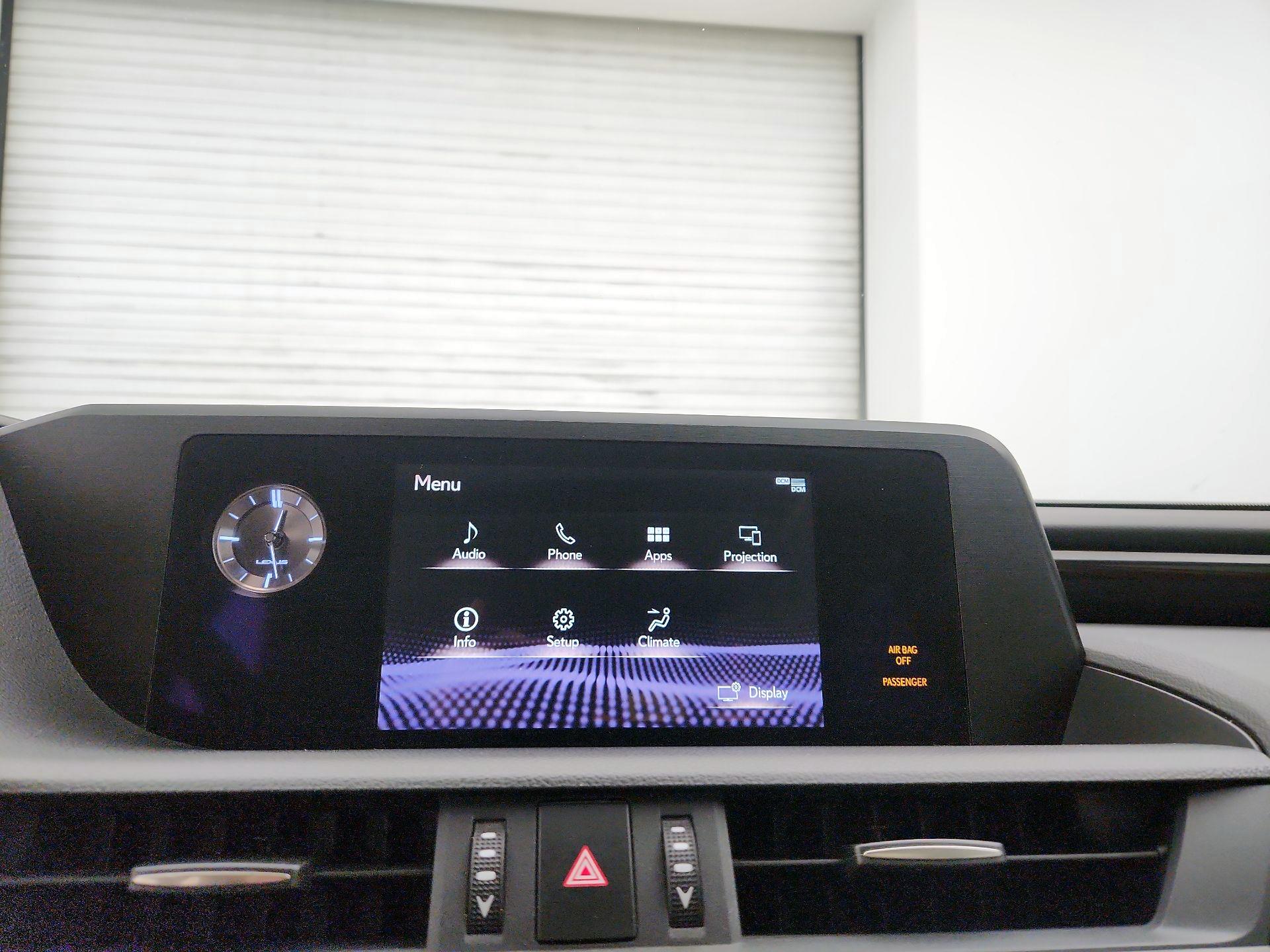 Thumbnail: 2020 Lexus ES - 15