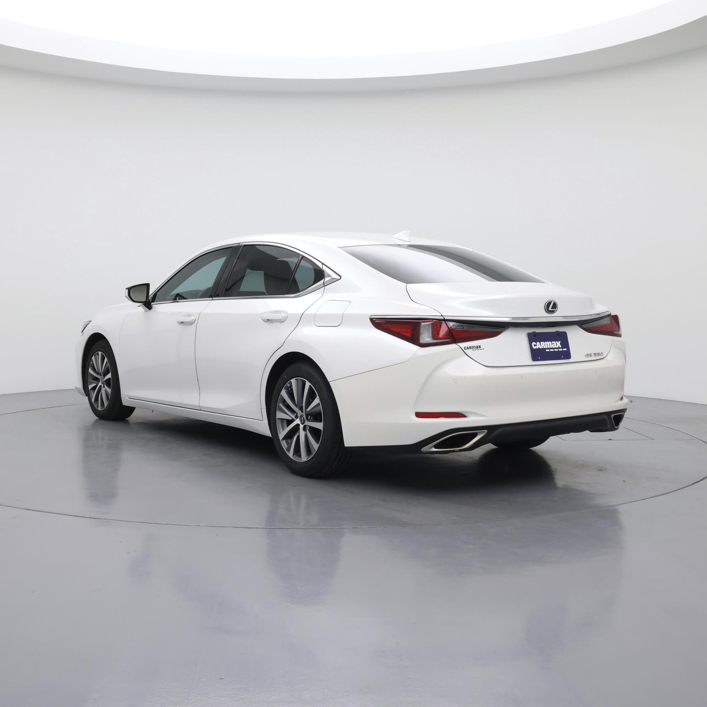 Thumbnail: 2020 Lexus ES - 2
