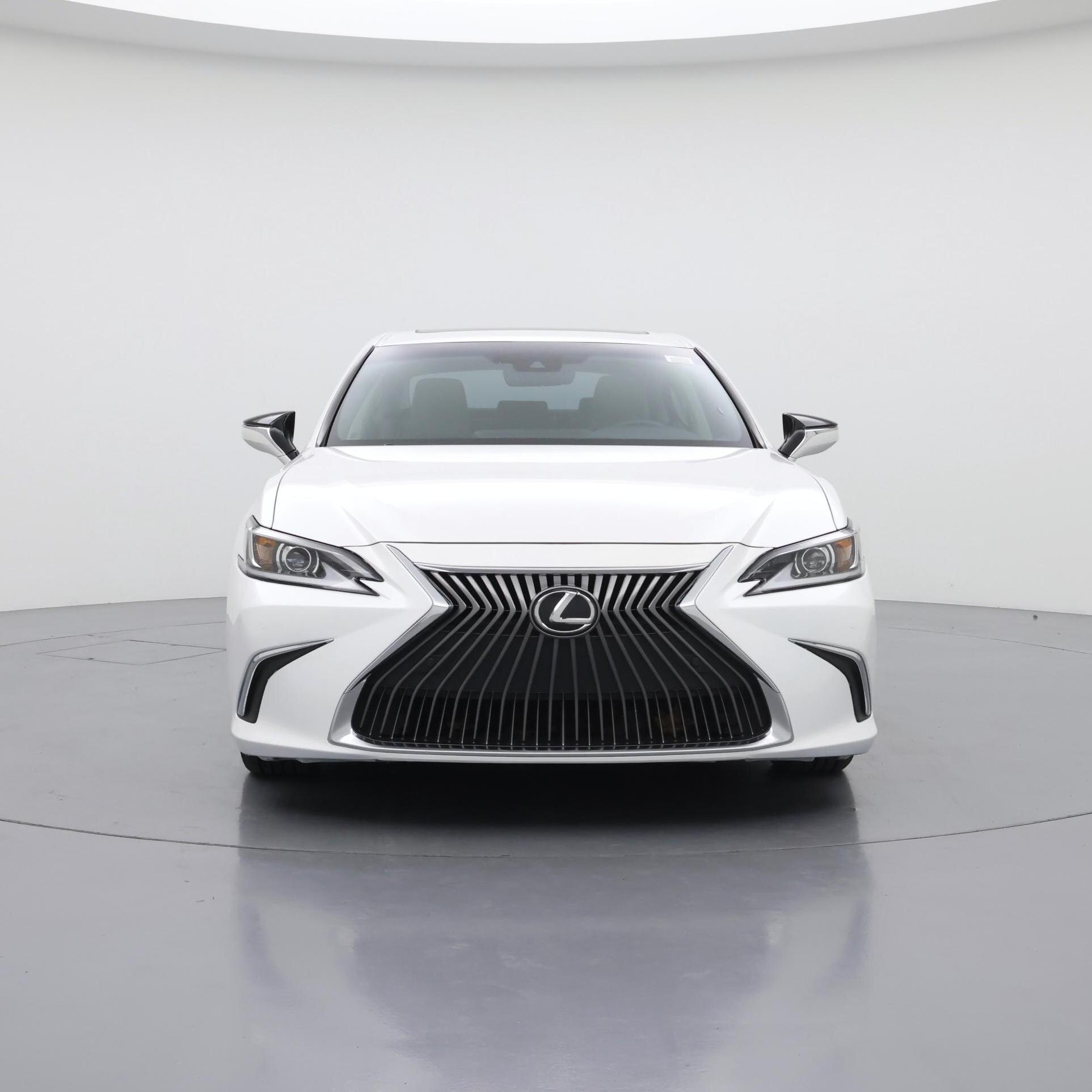 Thumbnail: 2020 Lexus ES - 5
