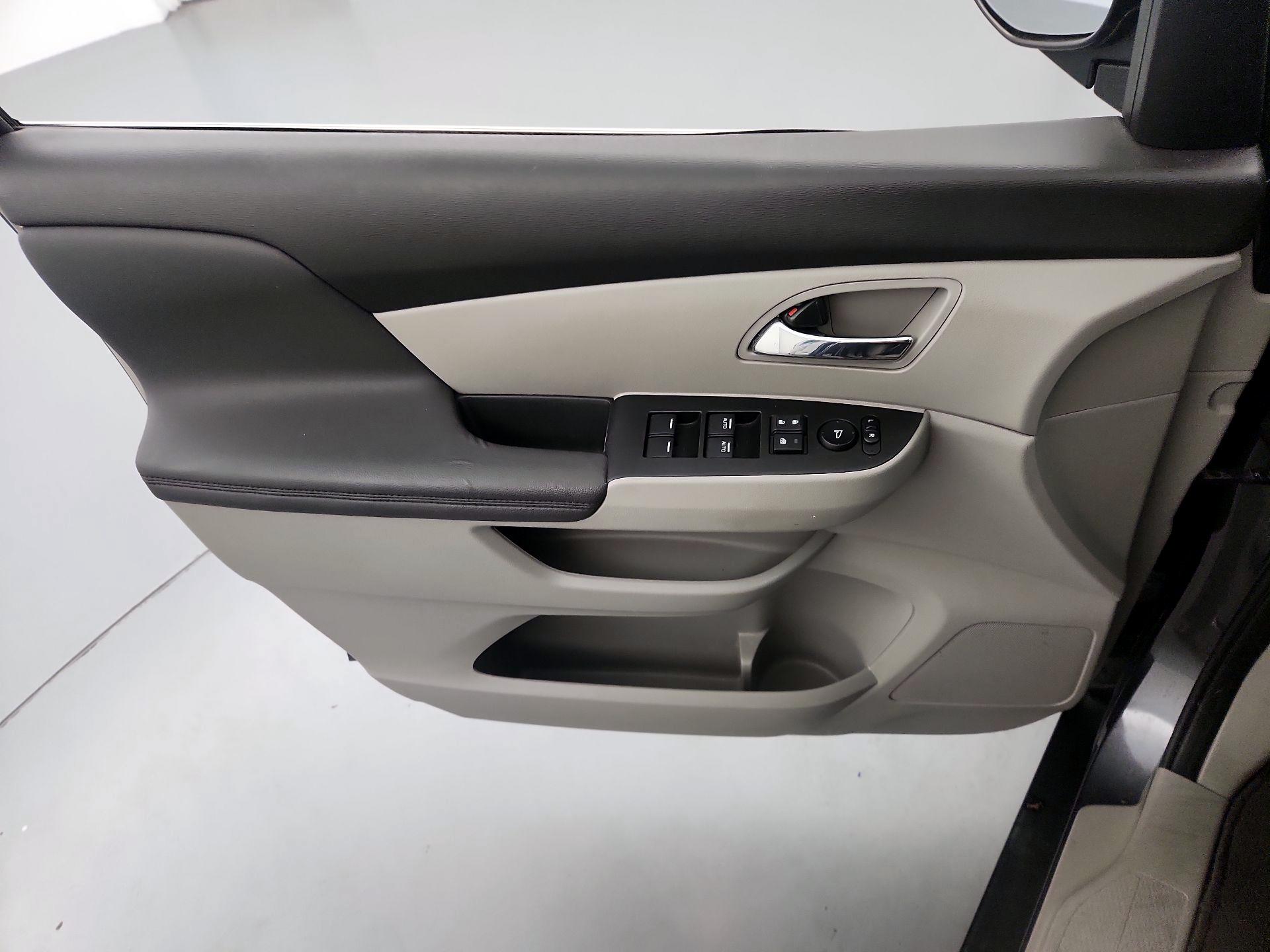 Thumbnail: 2017 Honda Odyssey - 12