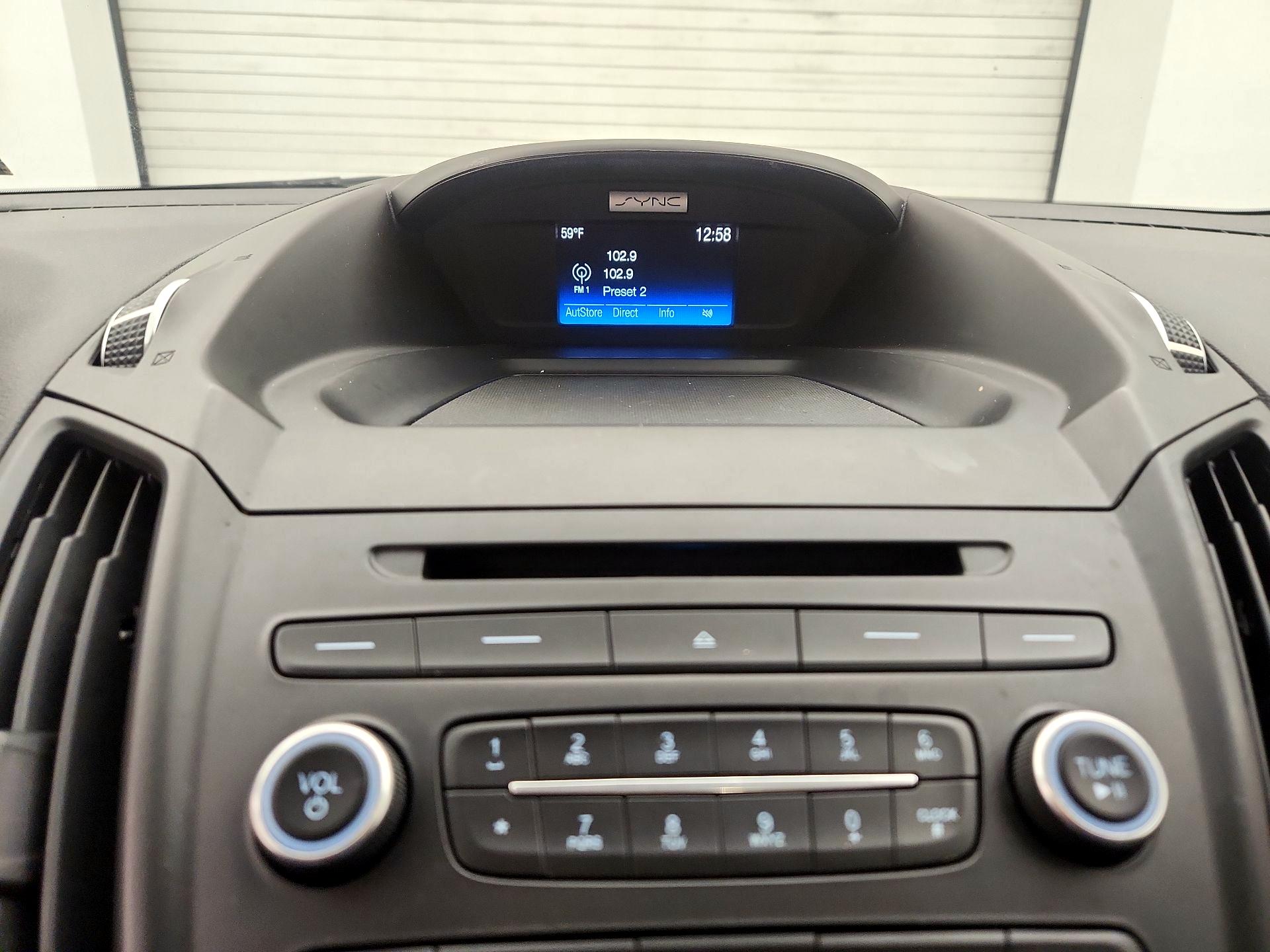 Thumbnail: 2017 Ford Escape - 15