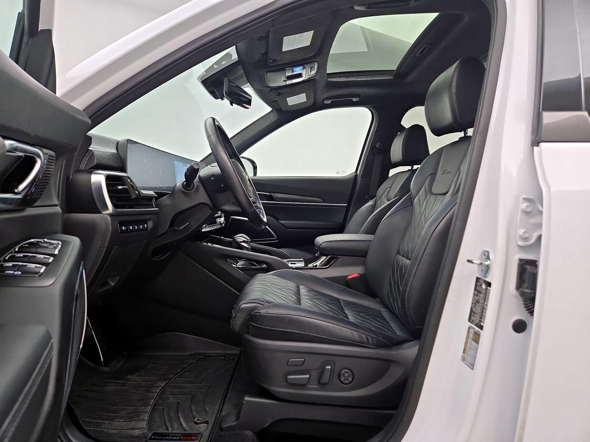 Thumbnail: 2023 Kia Telluride - 11