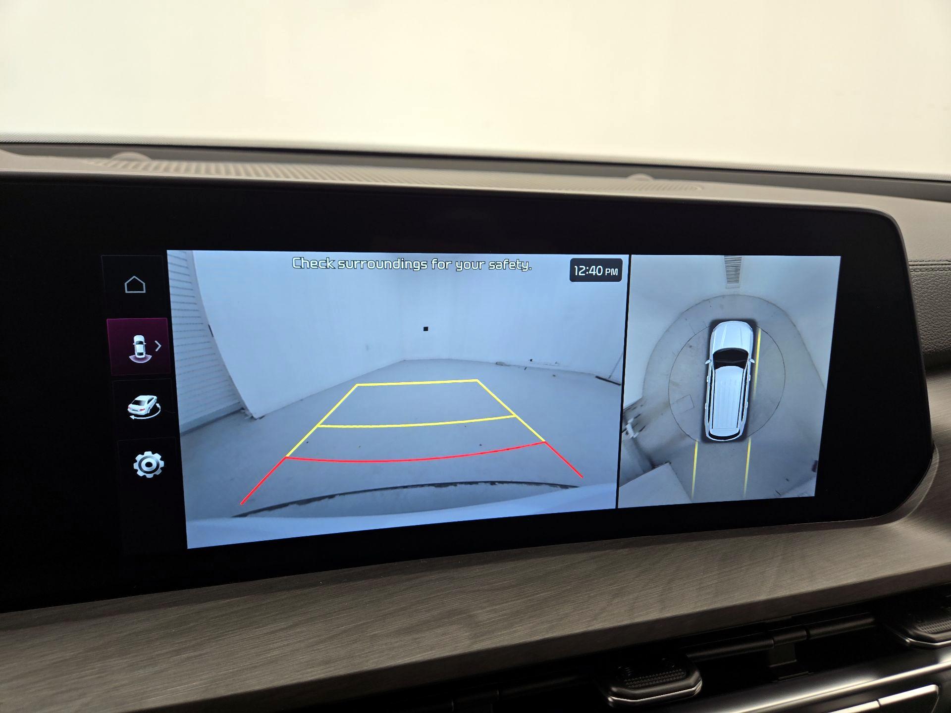 Thumbnail: 2023 Kia Telluride - 15