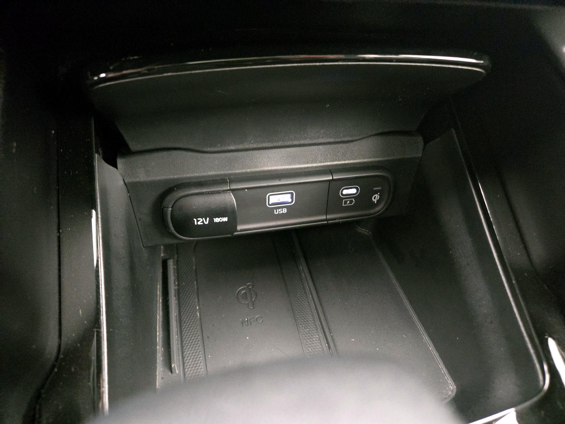 Thumbnail: 2023 Kia Telluride - 19