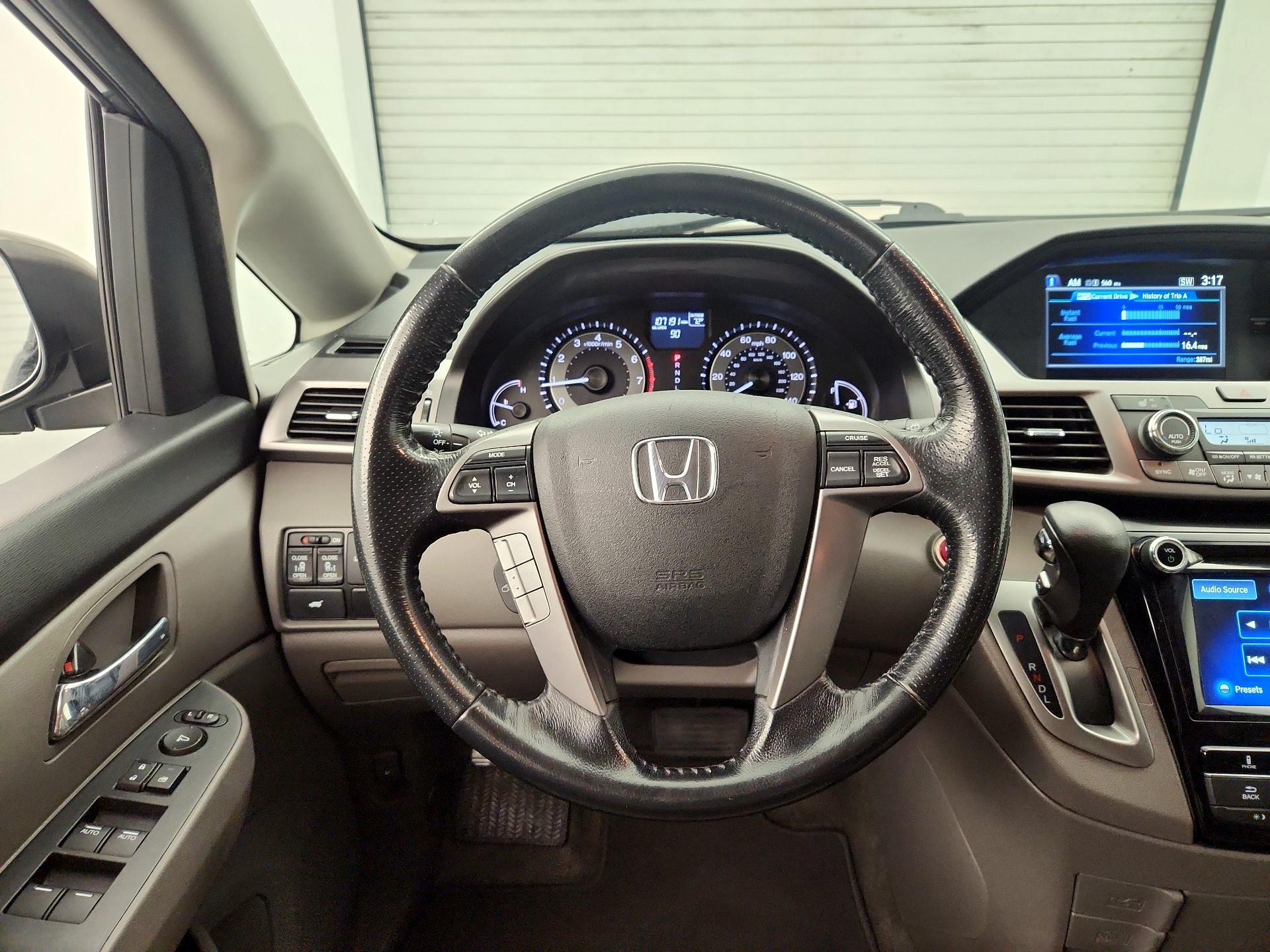 Thumbnail: 2015 Honda Odyssey - 10