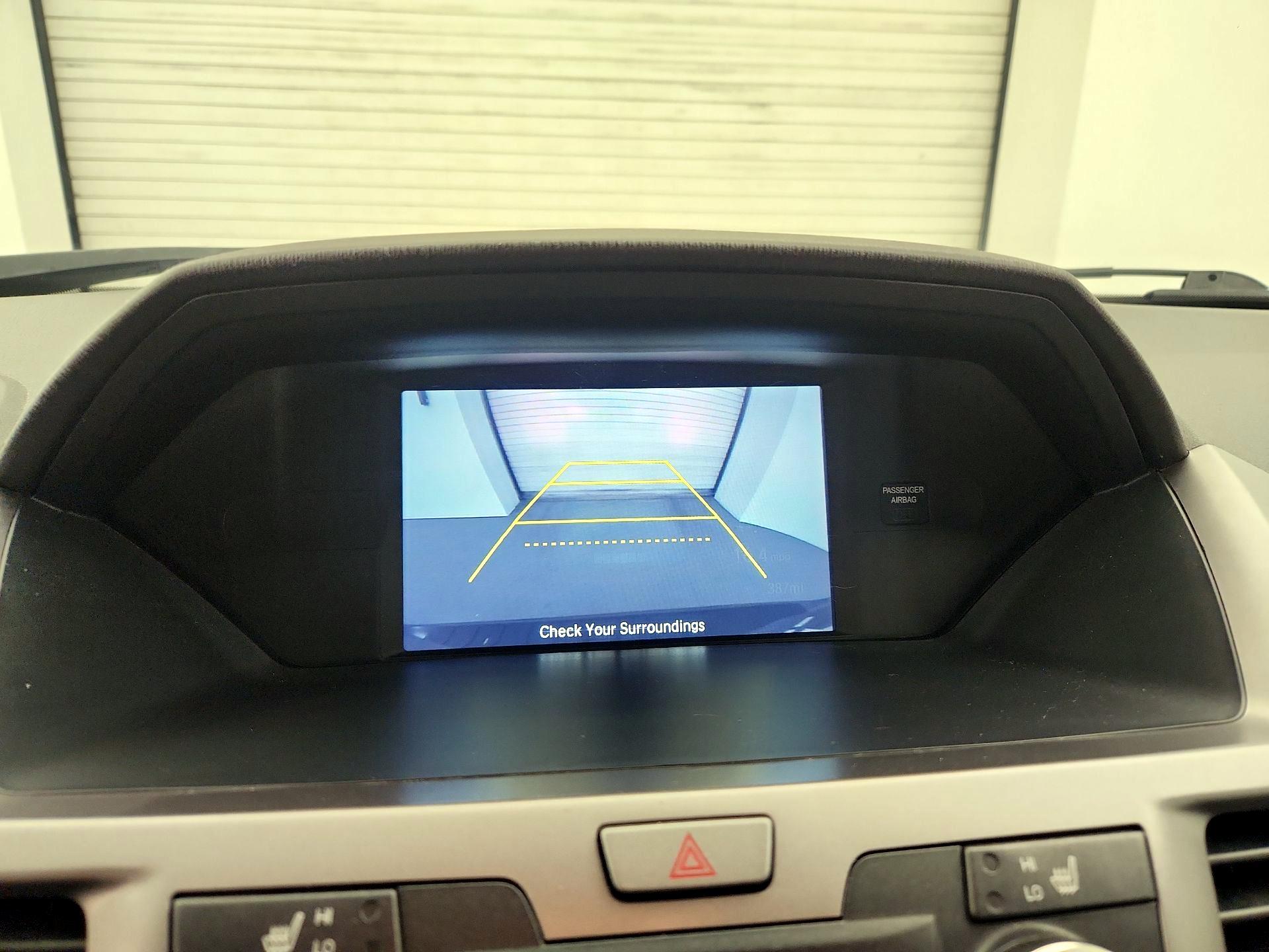 Thumbnail: 2015 Honda Odyssey - 14