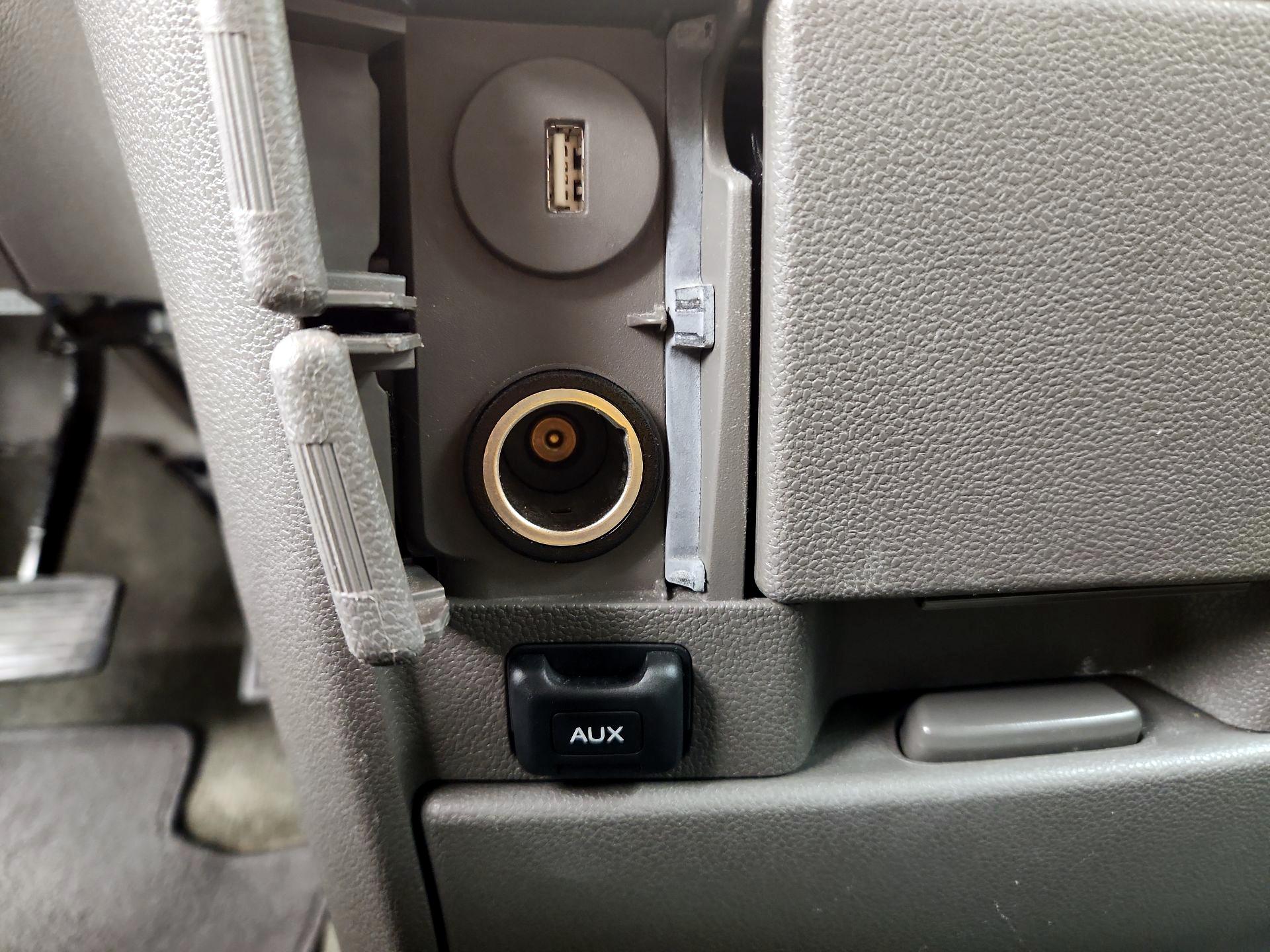 Thumbnail: 2015 Honda Odyssey - 18