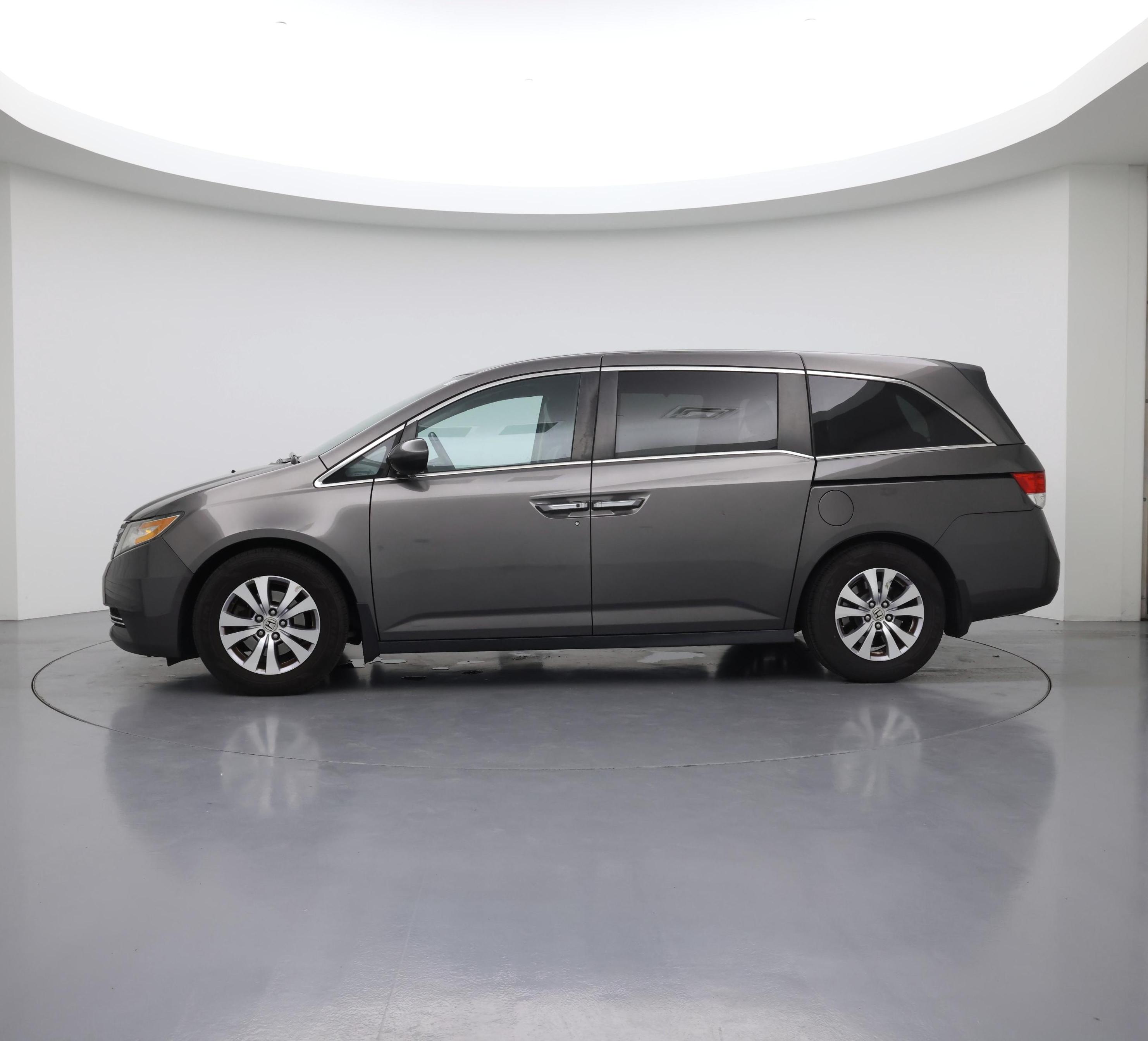 Thumbnail: 2015 Honda Odyssey - 3