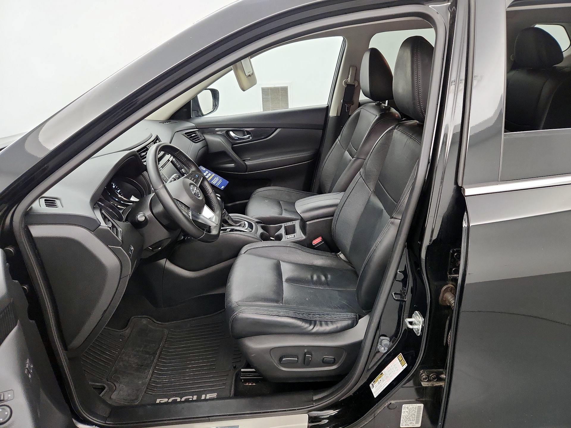 Thumbnail: 2018 Nissan Rogue - 11