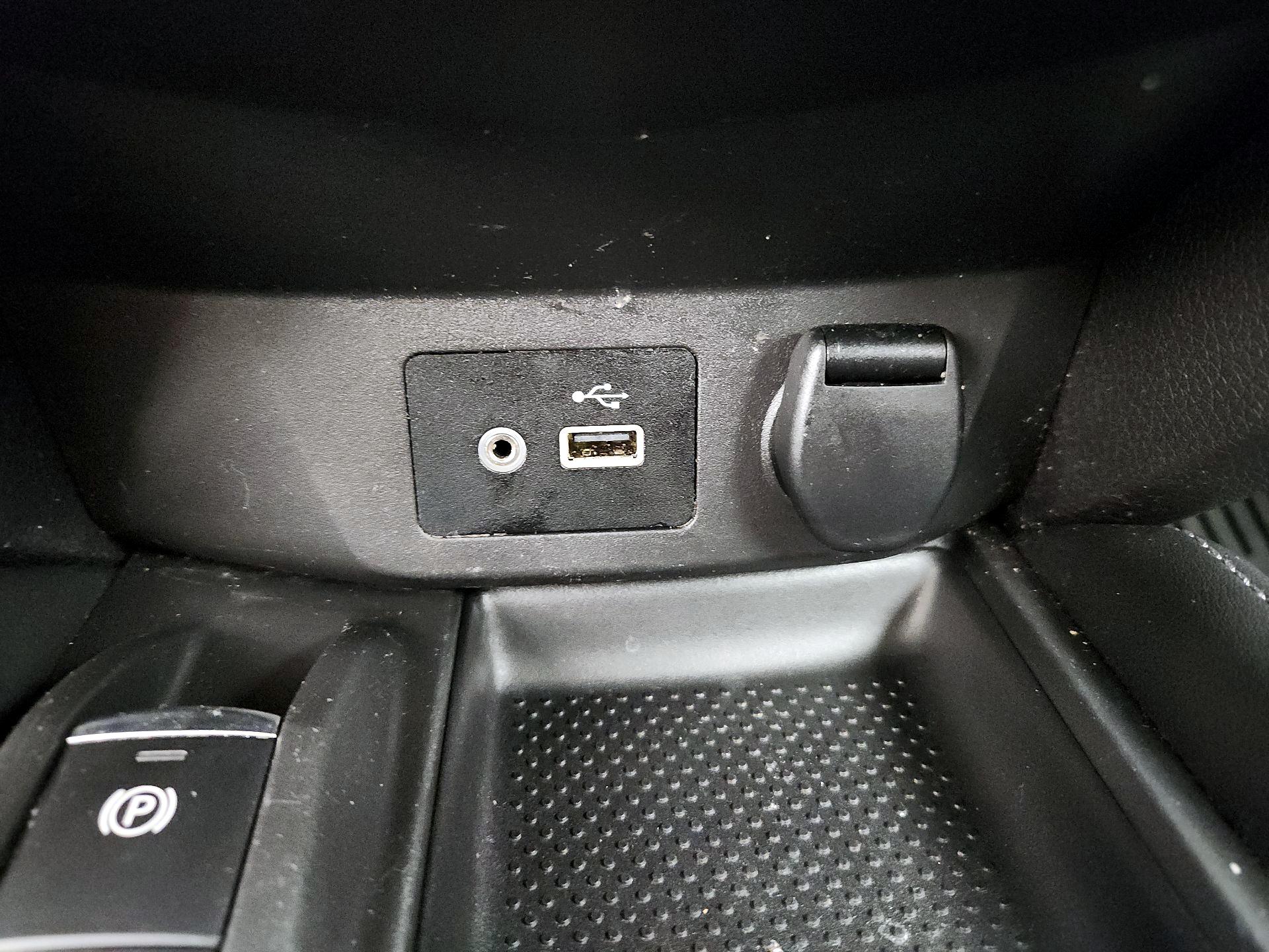 Thumbnail: 2018 Nissan Rogue - 18