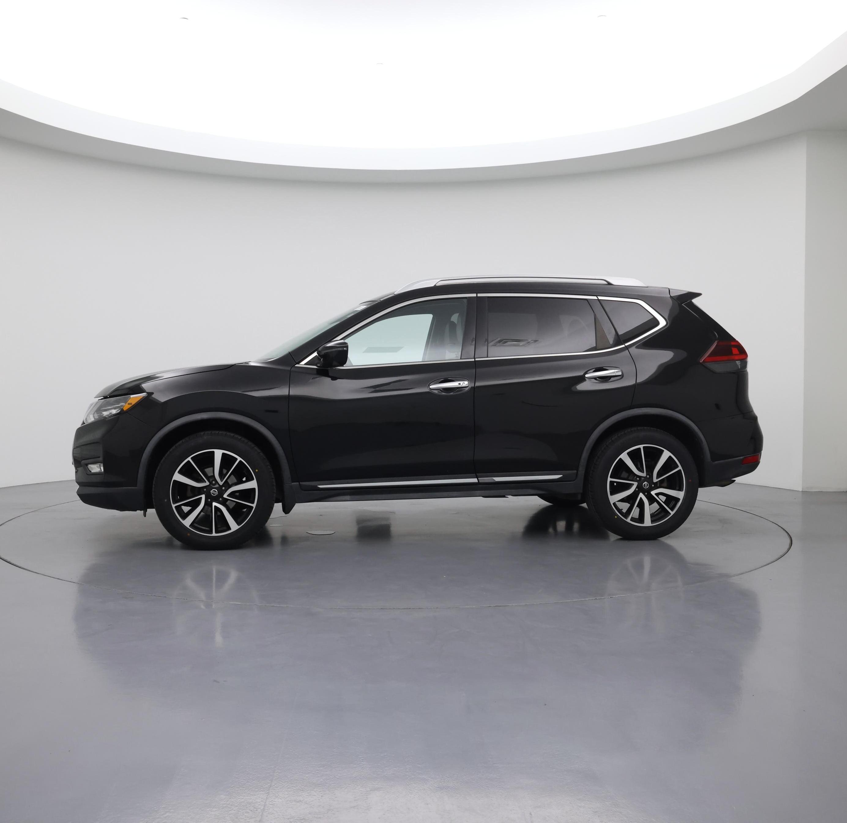 Thumbnail: 2018 Nissan Rogue - 3