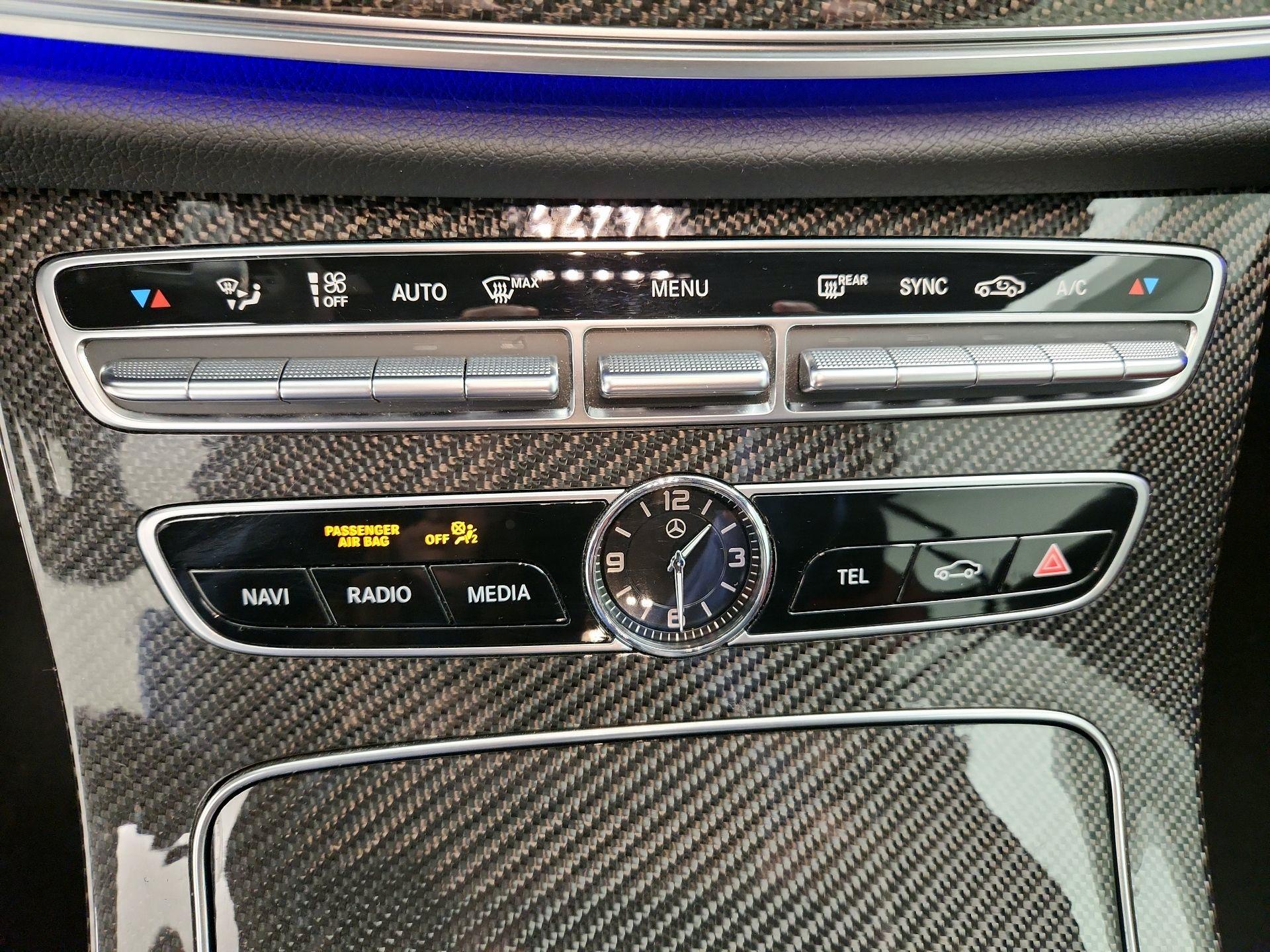 Thumbnail: 2019 Mercedes-Benz E-Class - 16