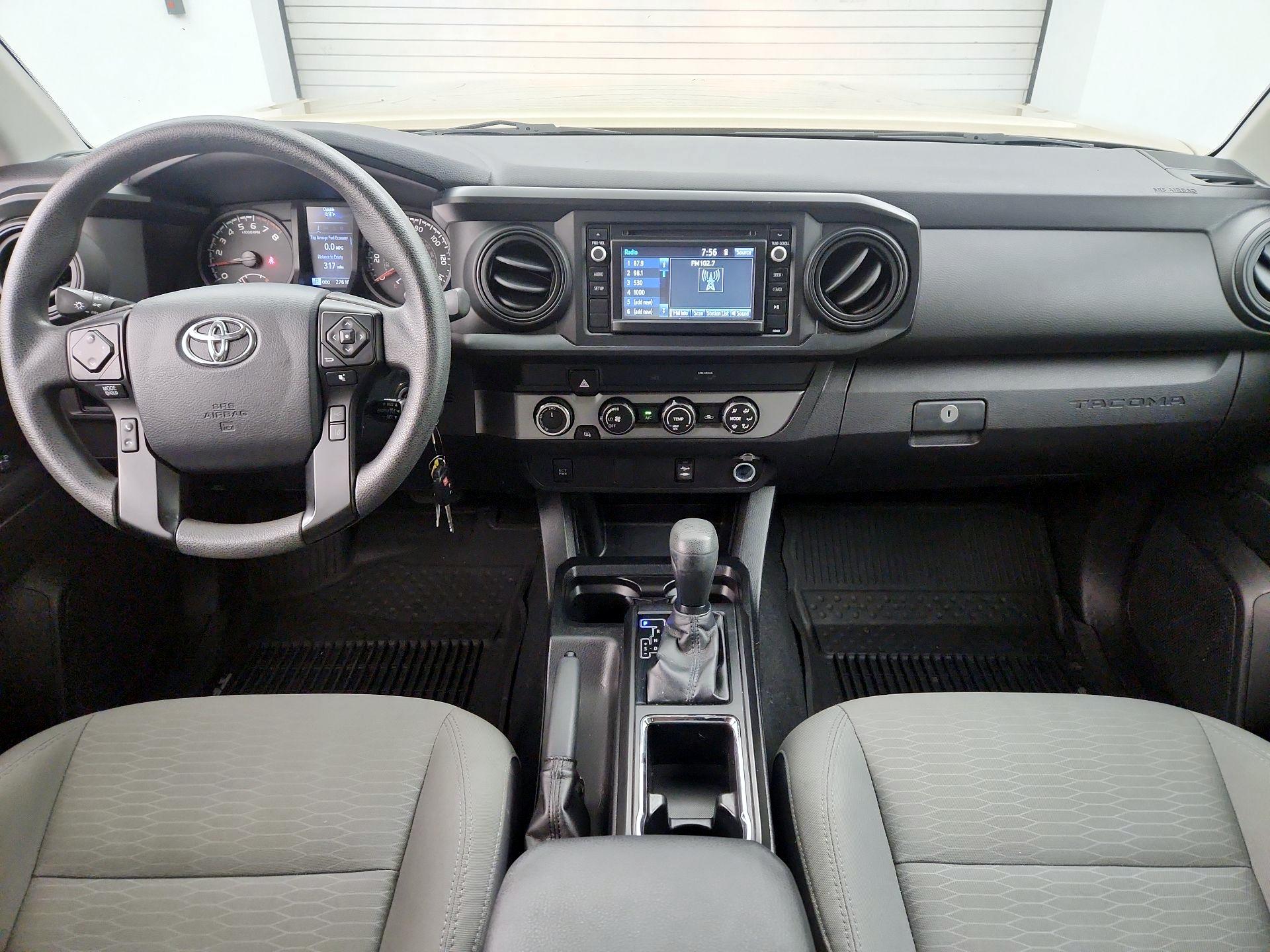 Thumbnail: 2019 Toyota Tacoma - 9