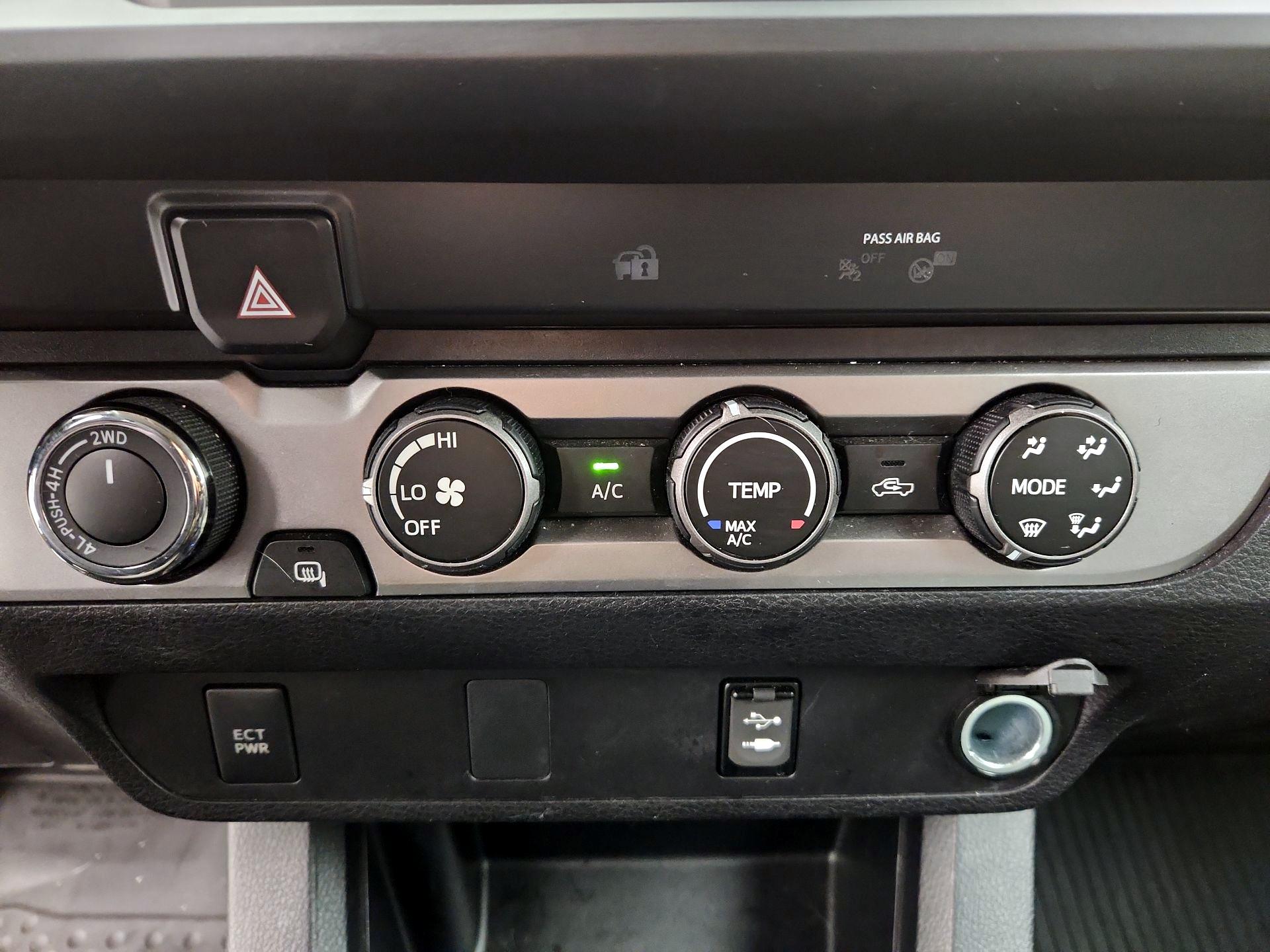 Thumbnail: 2019 Toyota Tacoma - 16