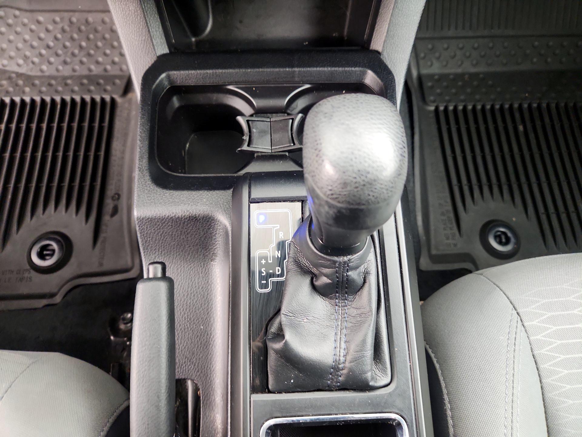 Thumbnail: 2019 Toyota Tacoma - 17