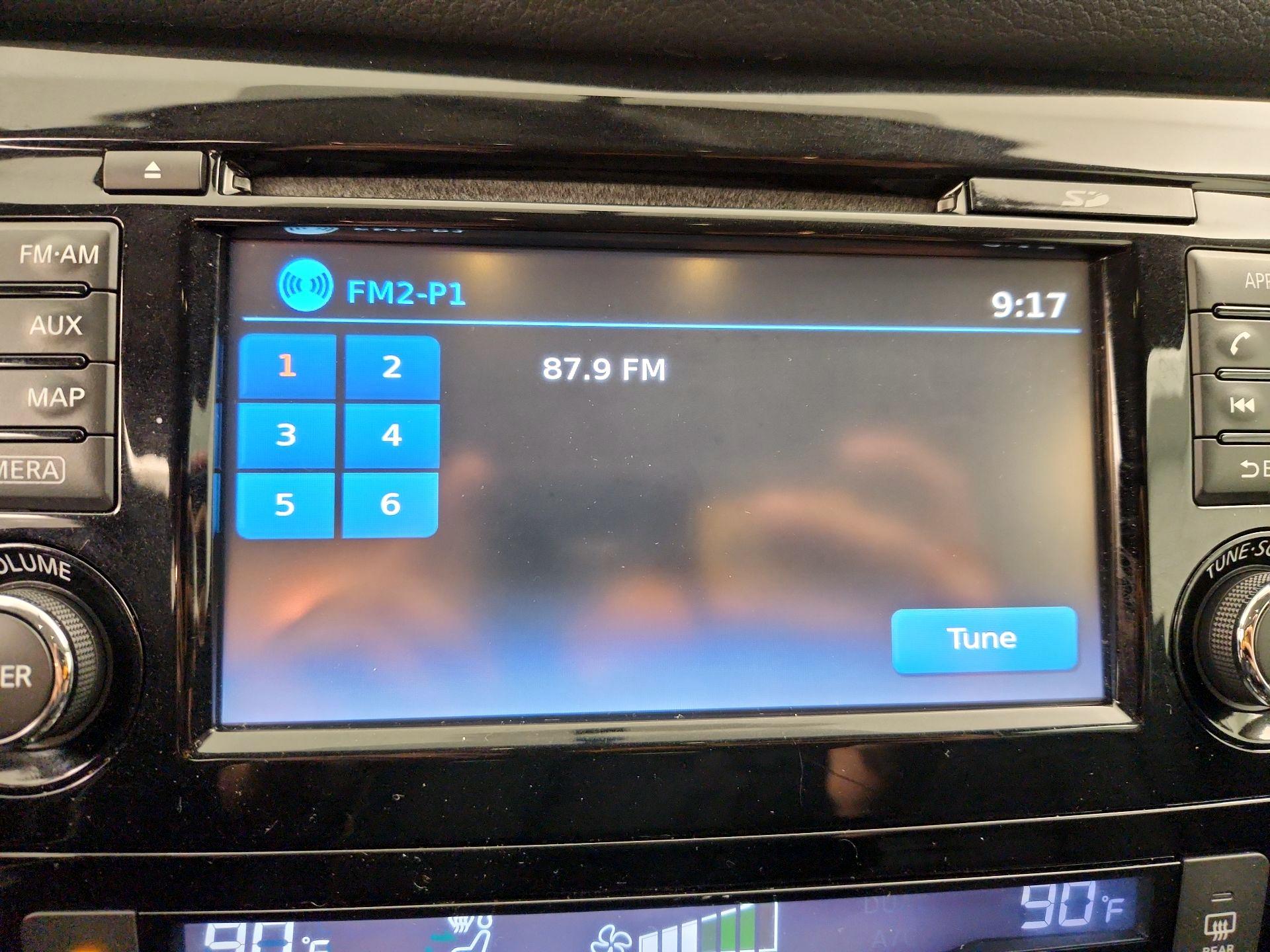 Thumbnail: 2015 Nissan Rogue - 15