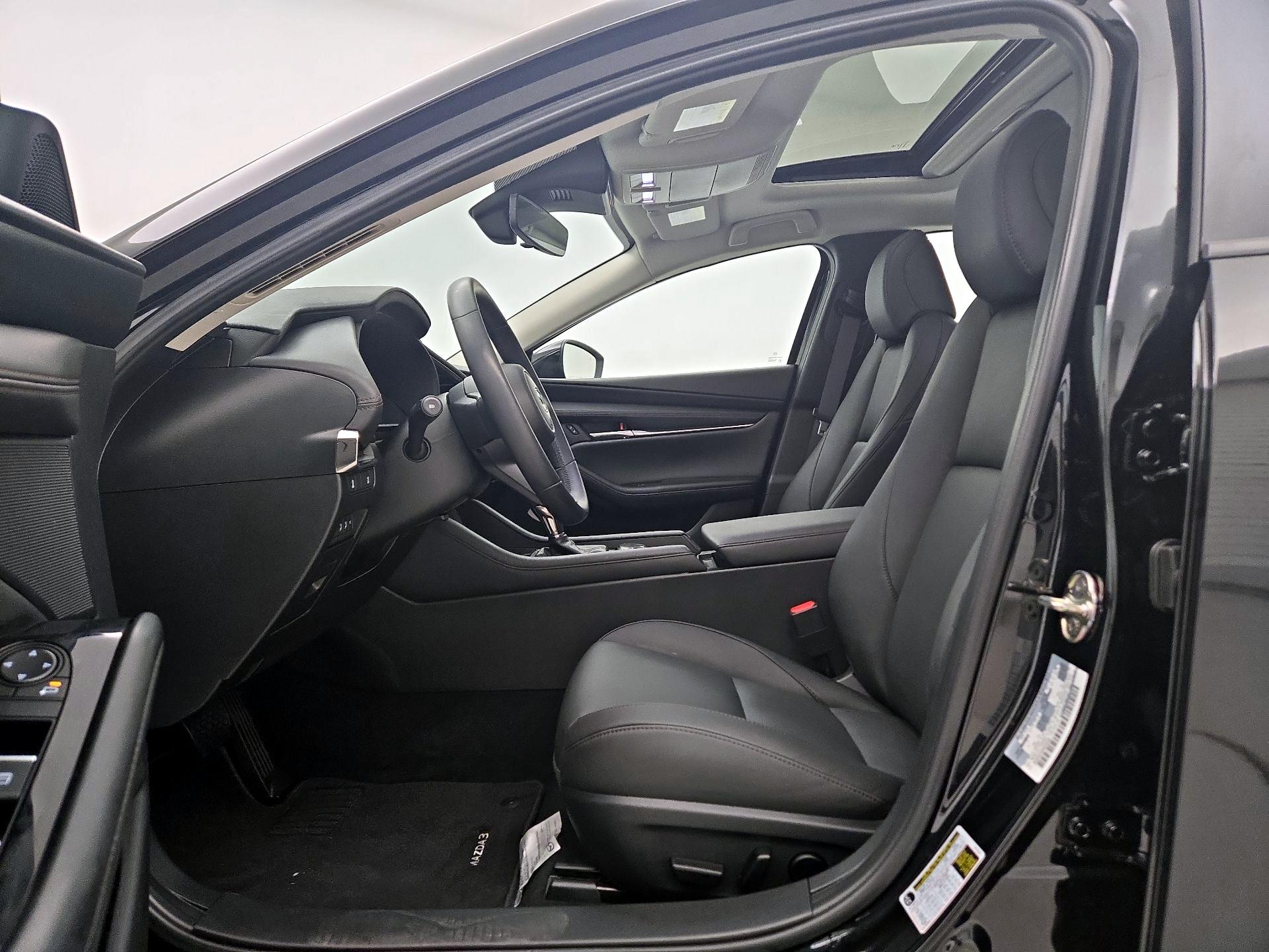 Thumbnail: 2021 Mazda Mazda3 - 11