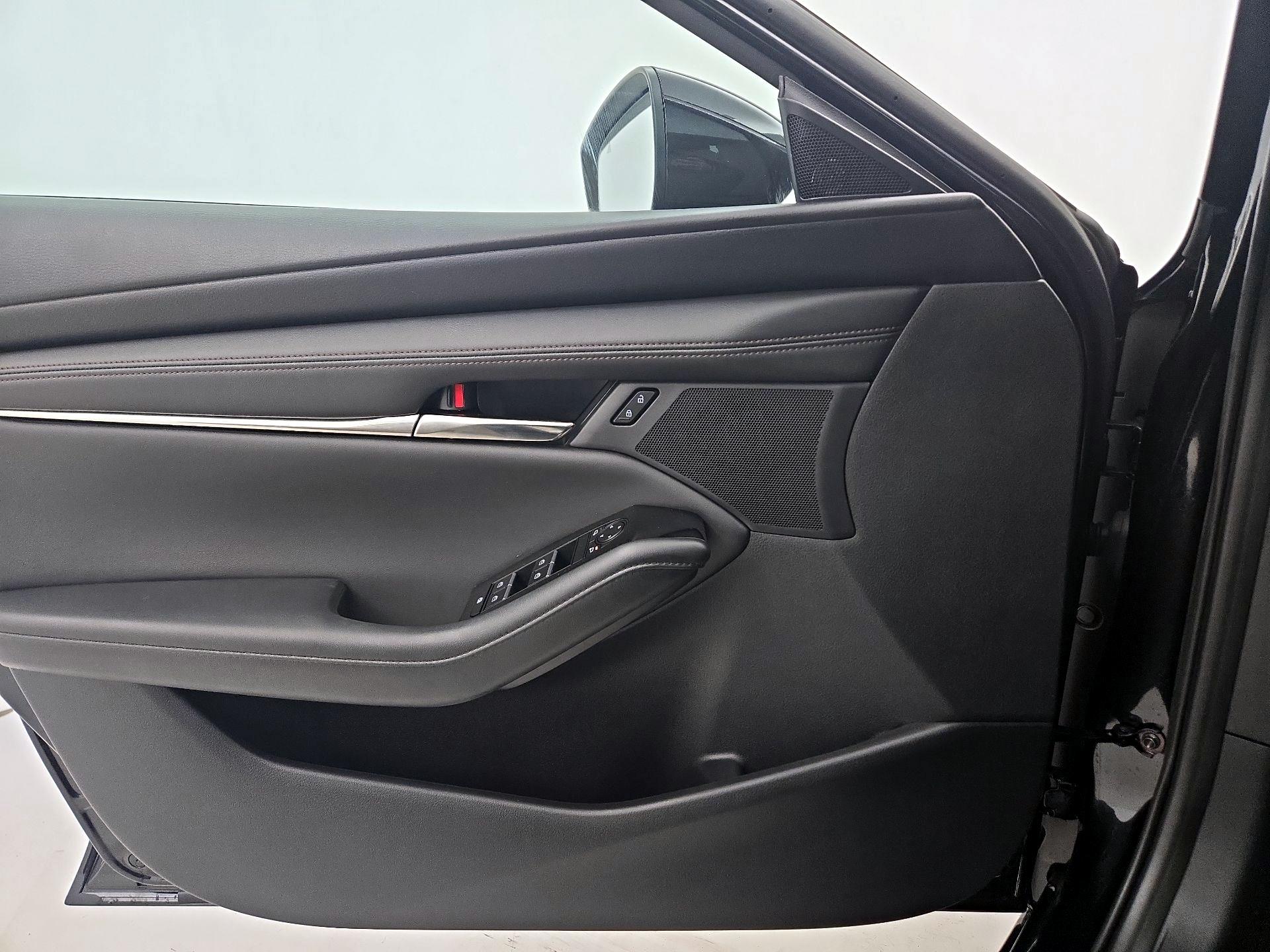 Thumbnail: 2021 Mazda Mazda3 - 12