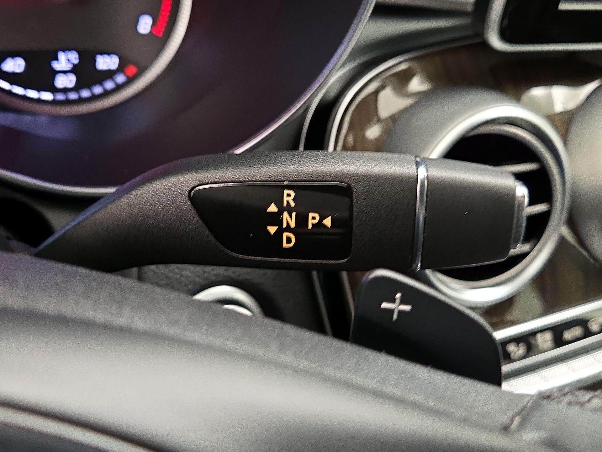 Thumbnail: 2015 Mercedes-Benz C-Class - 17