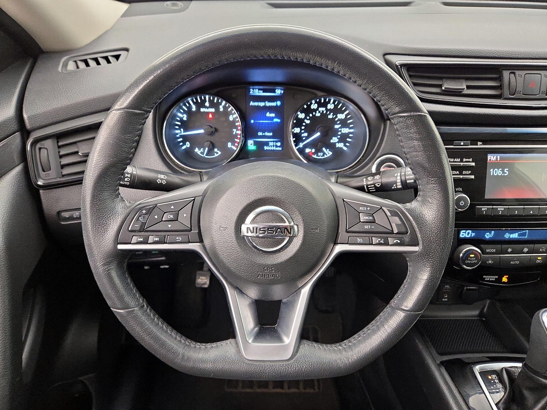 Thumbnail: 2017 Nissan Rogue - 10