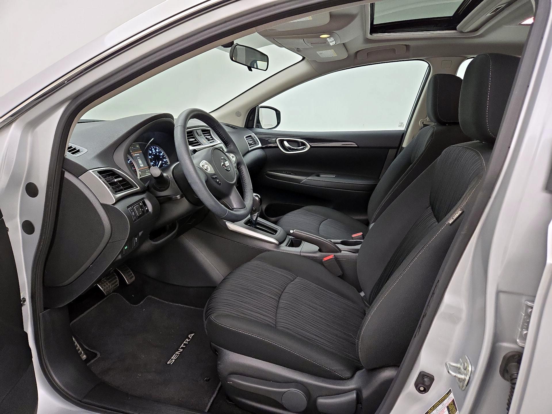 Thumbnail: 2019 Nissan Sentra - 11