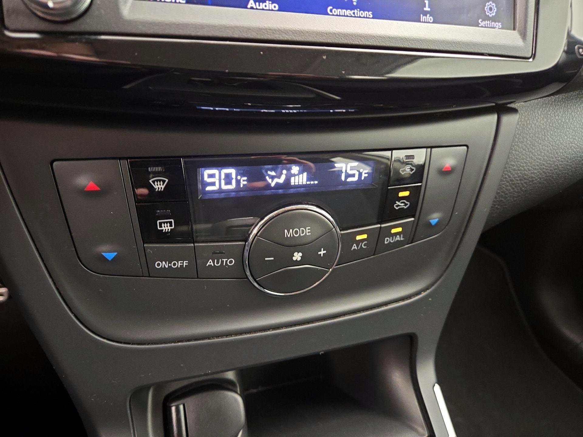 Thumbnail: 2019 Nissan Sentra - 16