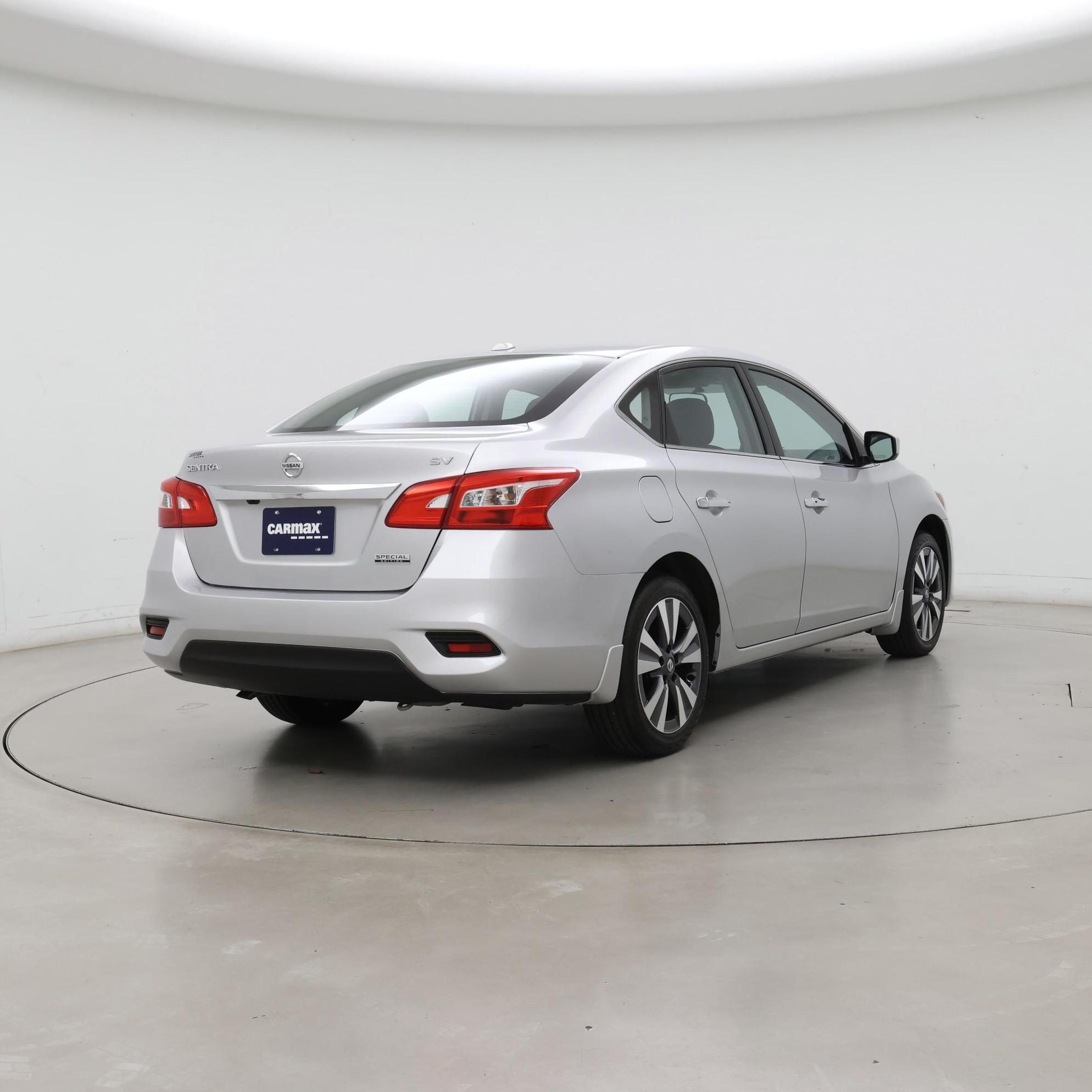 Thumbnail: 2019 Nissan Sentra - 8