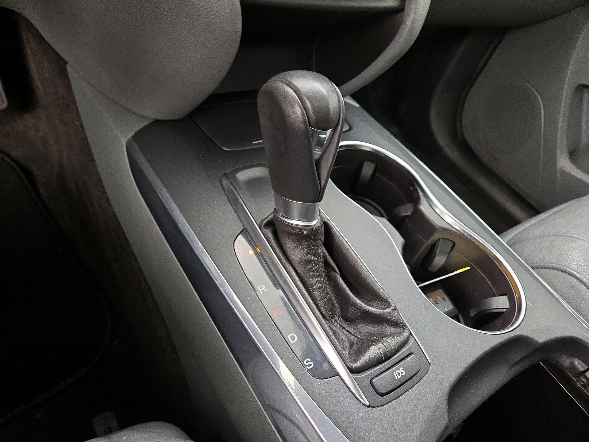 Thumbnail: 2015 Acura MDX - 17