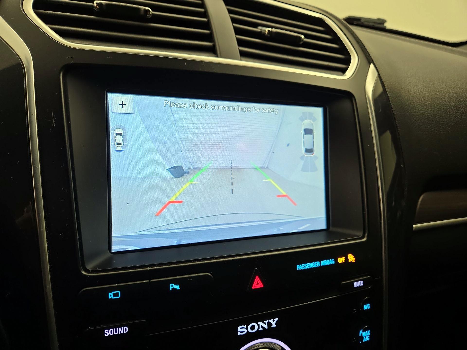 Thumbnail: 2019 Ford Explorer - 15