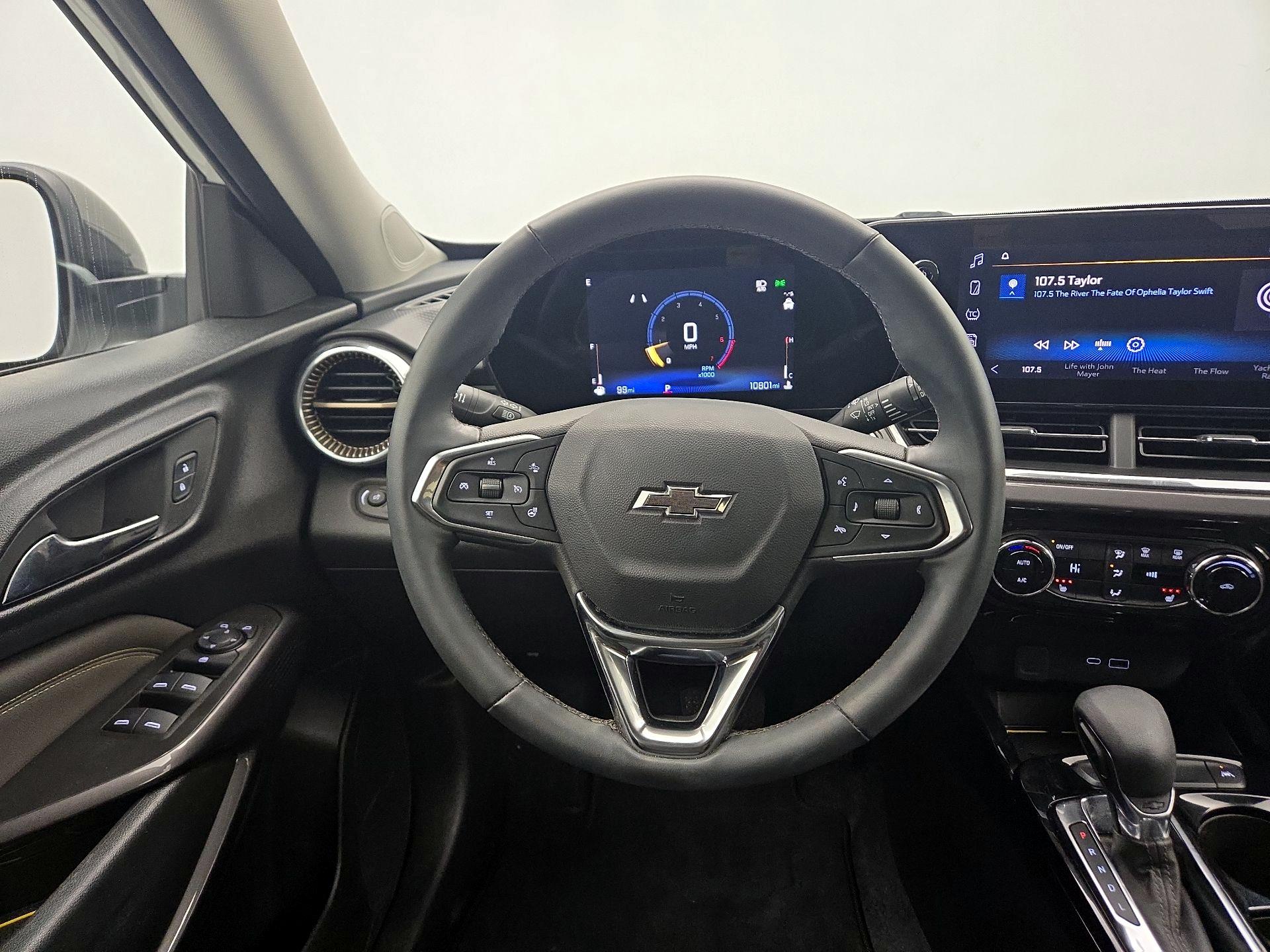 Thumbnail: 2025 Chevrolet Trax - 10