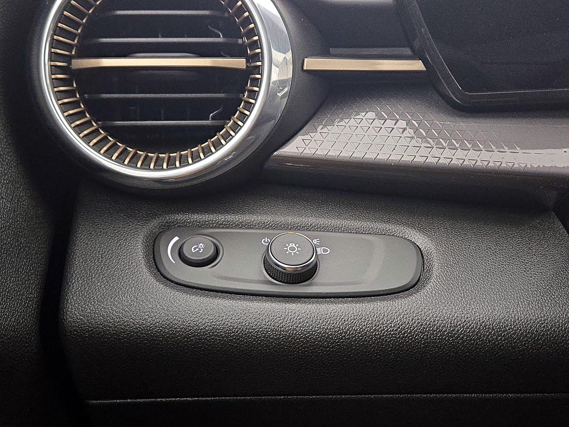 Thumbnail: 2025 Chevrolet Trax - 13