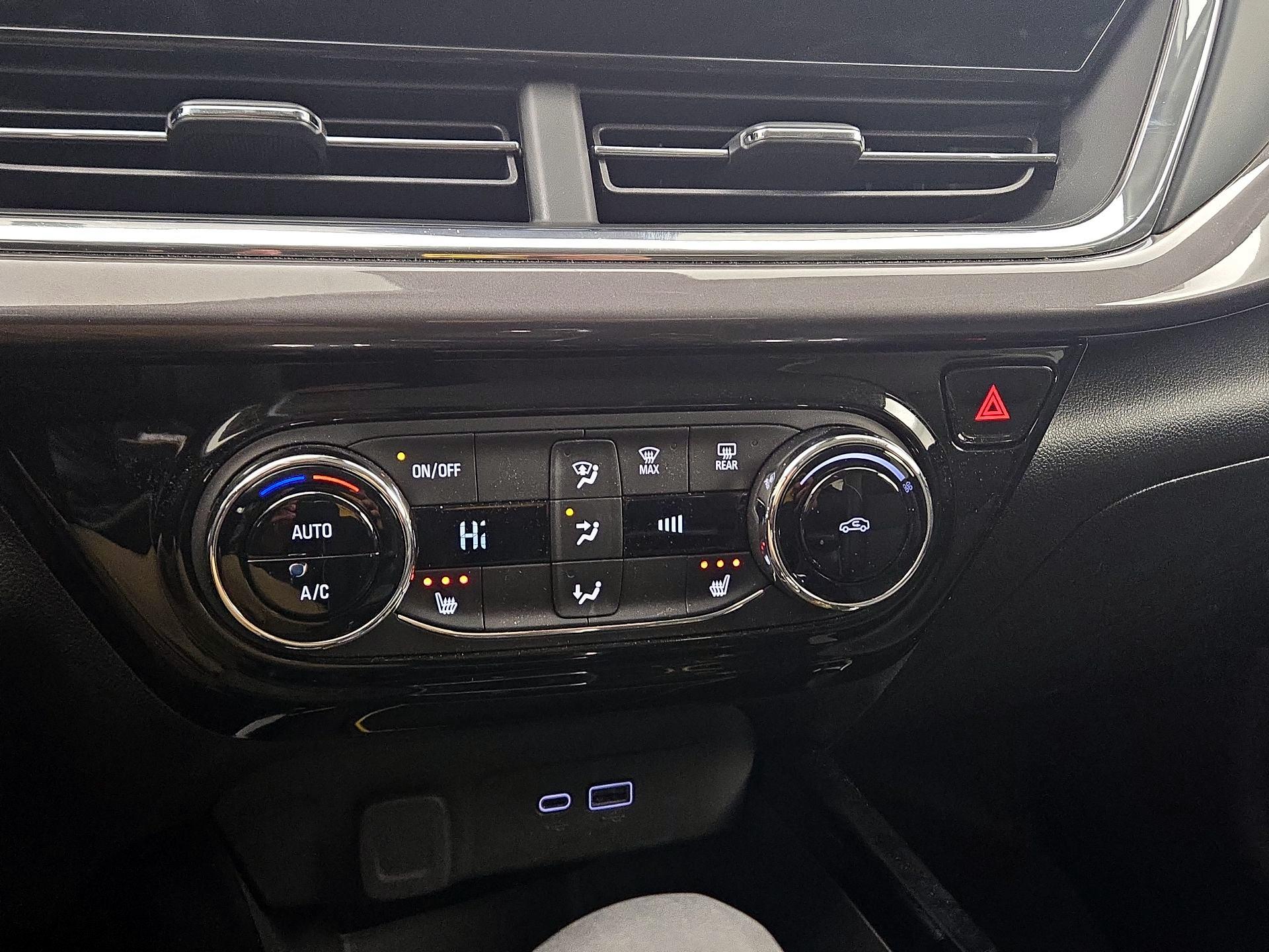 Thumbnail: 2025 Chevrolet Trax - 16