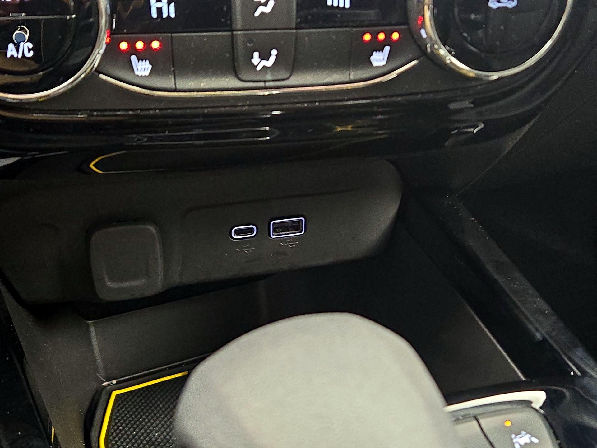 Thumbnail: 2025 Chevrolet Trax - 18