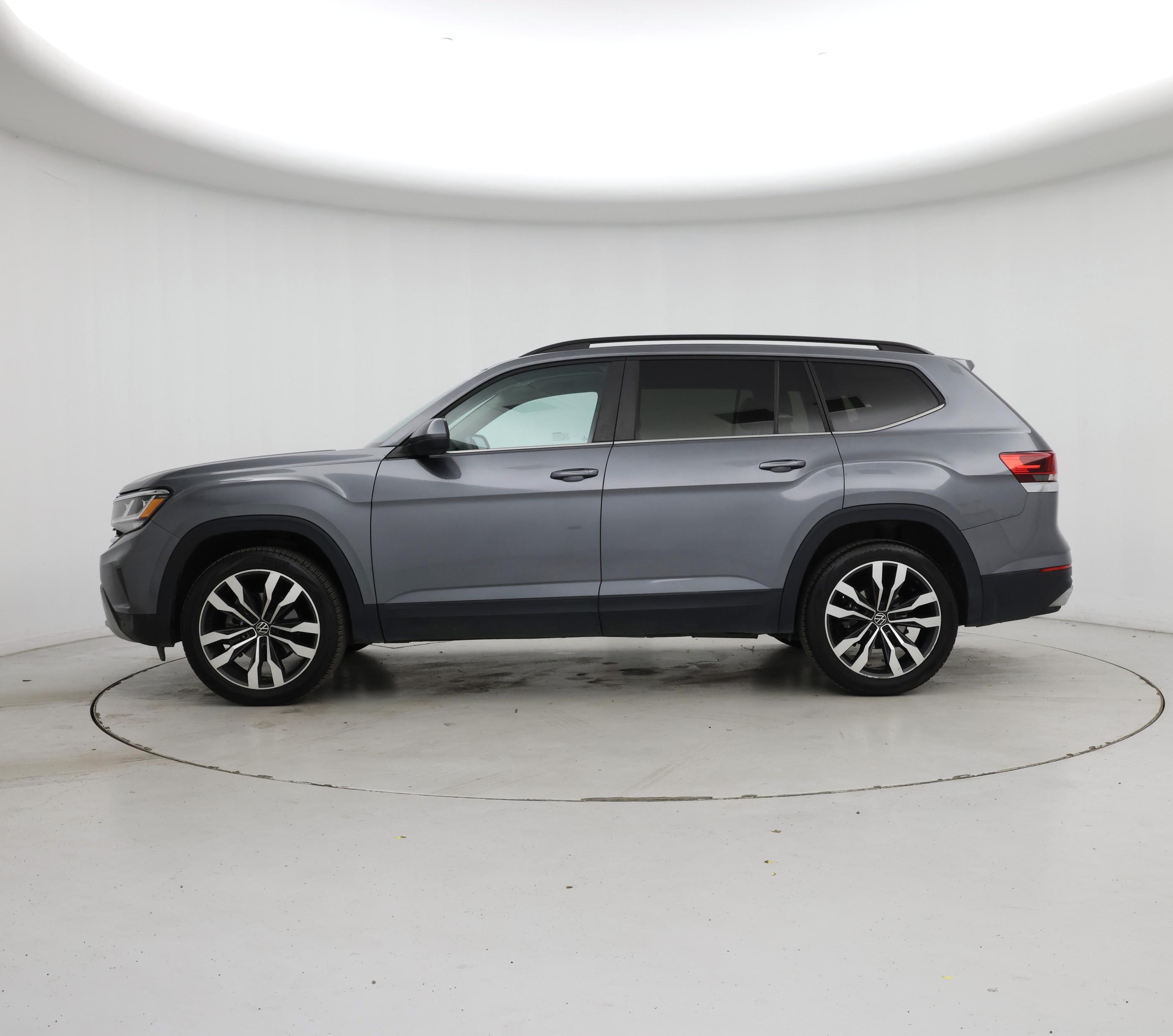 Thumbnail: 2022 Volkswagen Atlas - 3