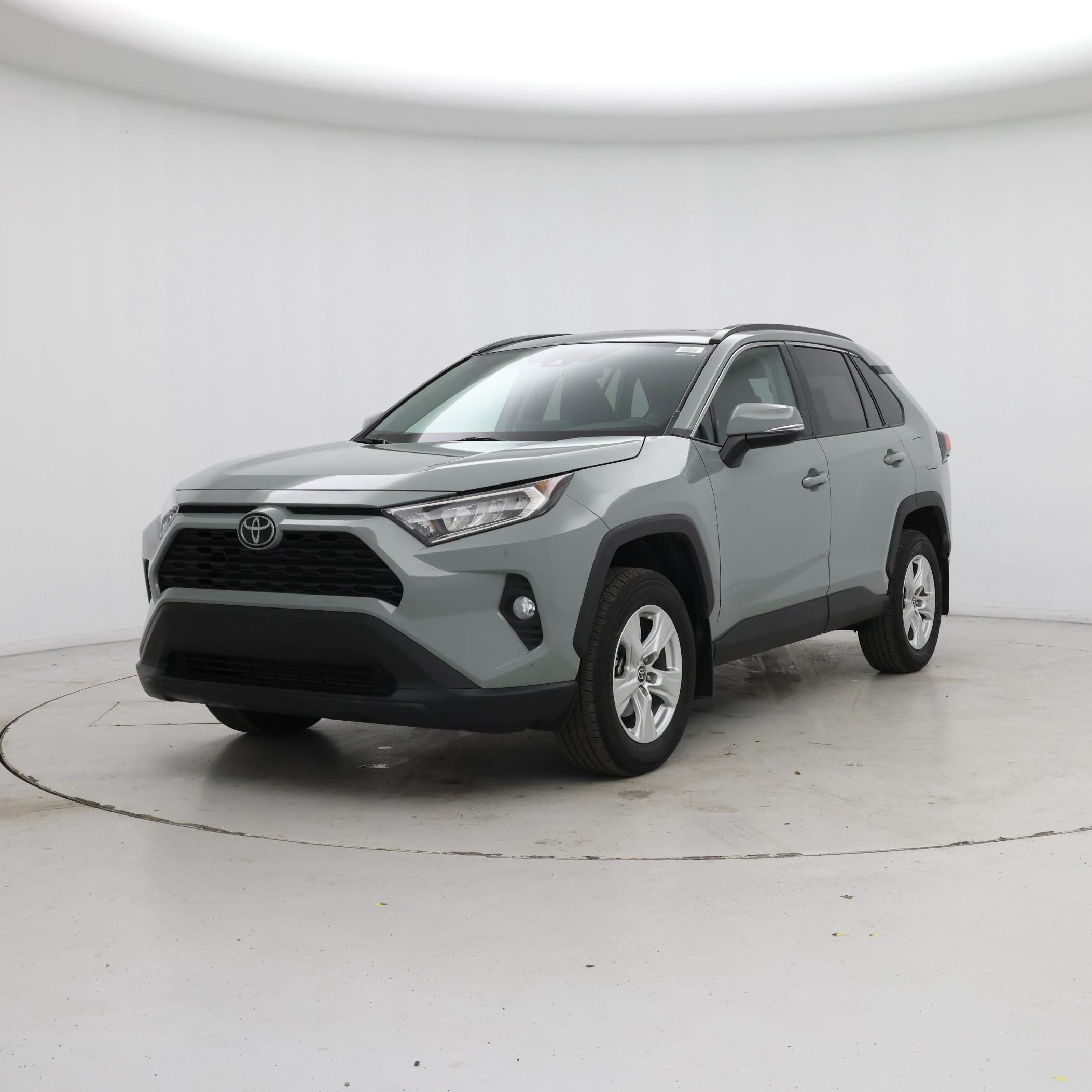 Thumbnail: 2021 Toyota RAV4 - 4